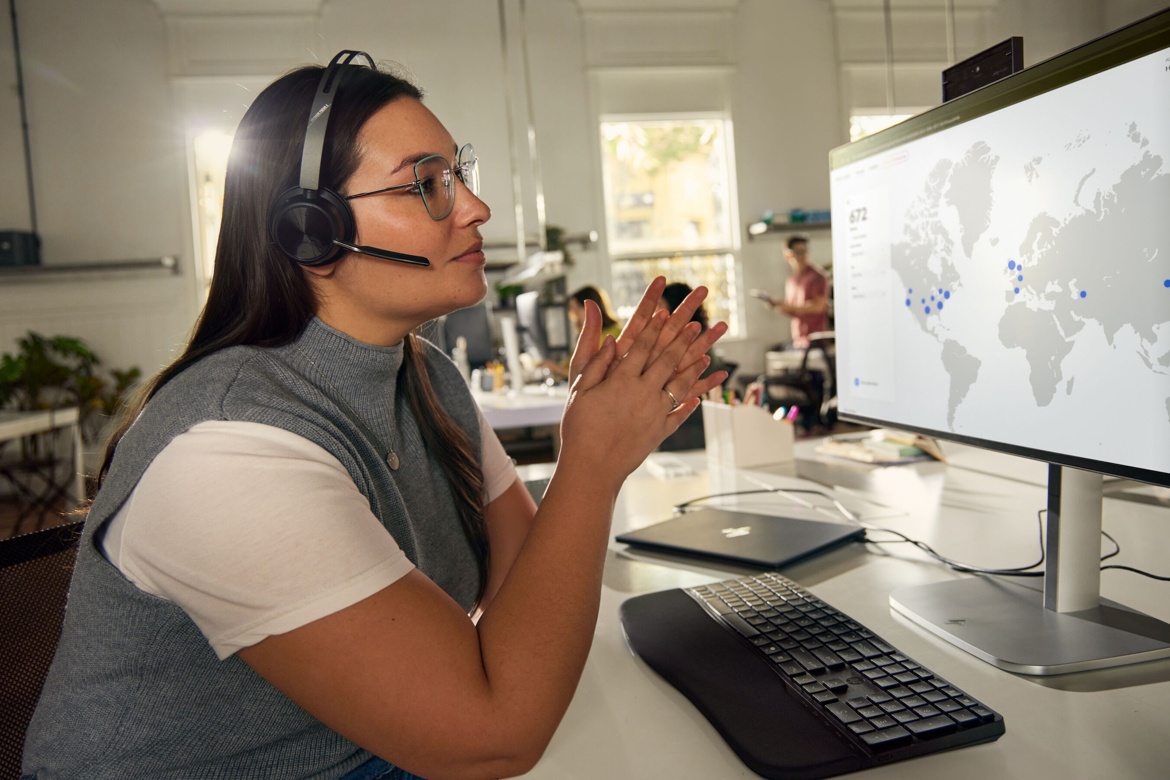 HP Kopfhörer »Voyager Focus 2 USB-C-C-Headset, für Microsoft Teams zertifiziert, + U«