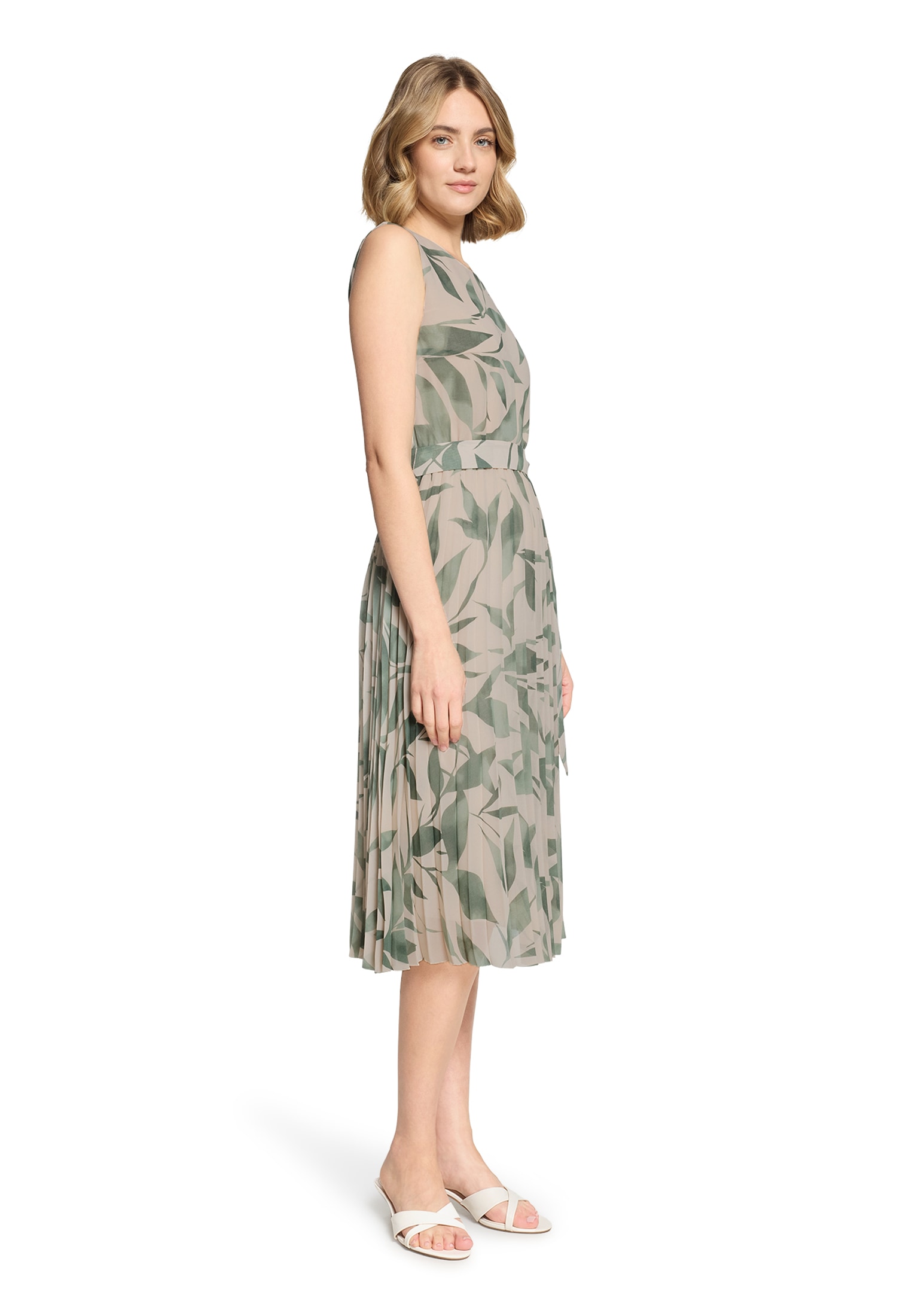 Betty&Co Chiffonkleid »Chiffonkleid mit Plissee«