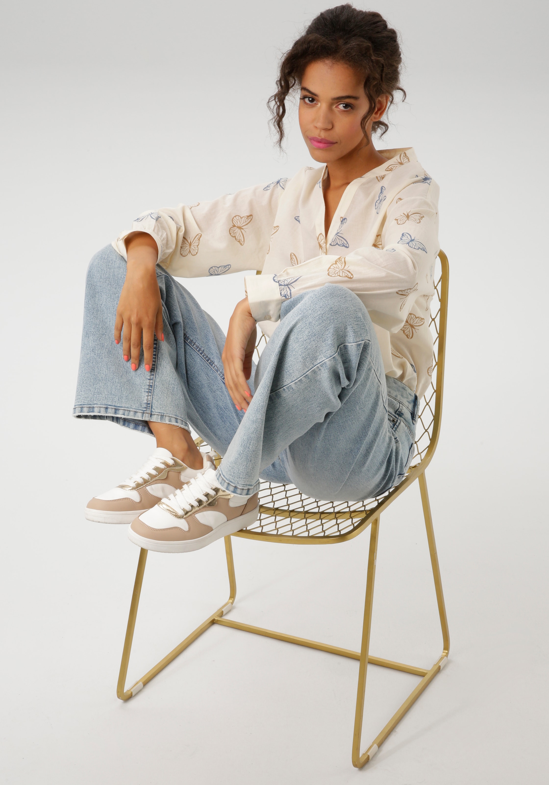 Aniston CASUAL Straight-Jeans, mit trendig weitem Bein