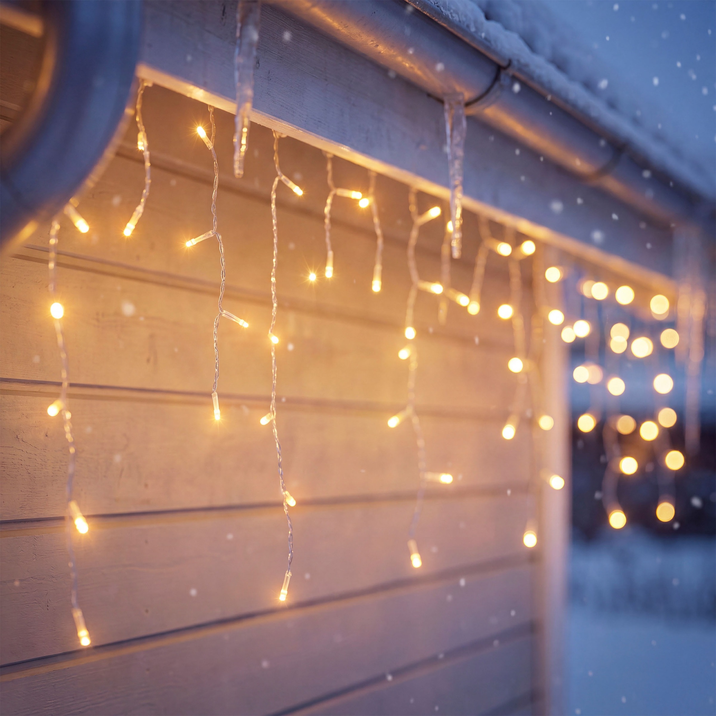 OTTO home LED-Lichterkette »Eisregen, in  1 / 2 o. 3 m Länge, Batterie, Timer, Indoor, Outdoor« Eiszapfen-Lichterkette, batteriebetrieben, IP44, Timer, warmweiß
