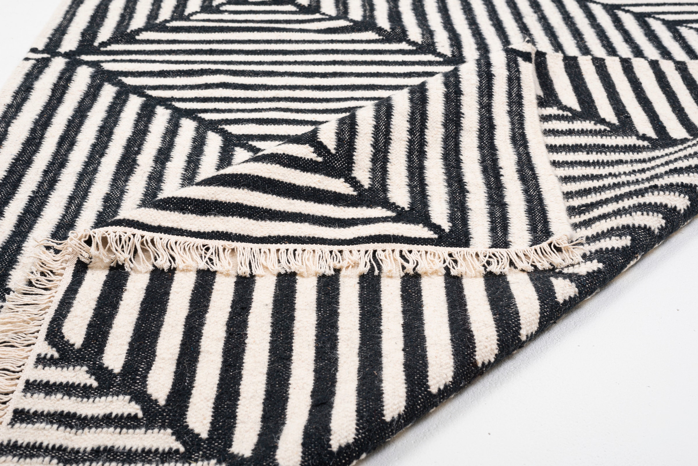 TOM TAILOR HOME Teppich »Criss Cross« rechteckig 5 mm Höhe handgewebt, mit Fransen, Boho-Style