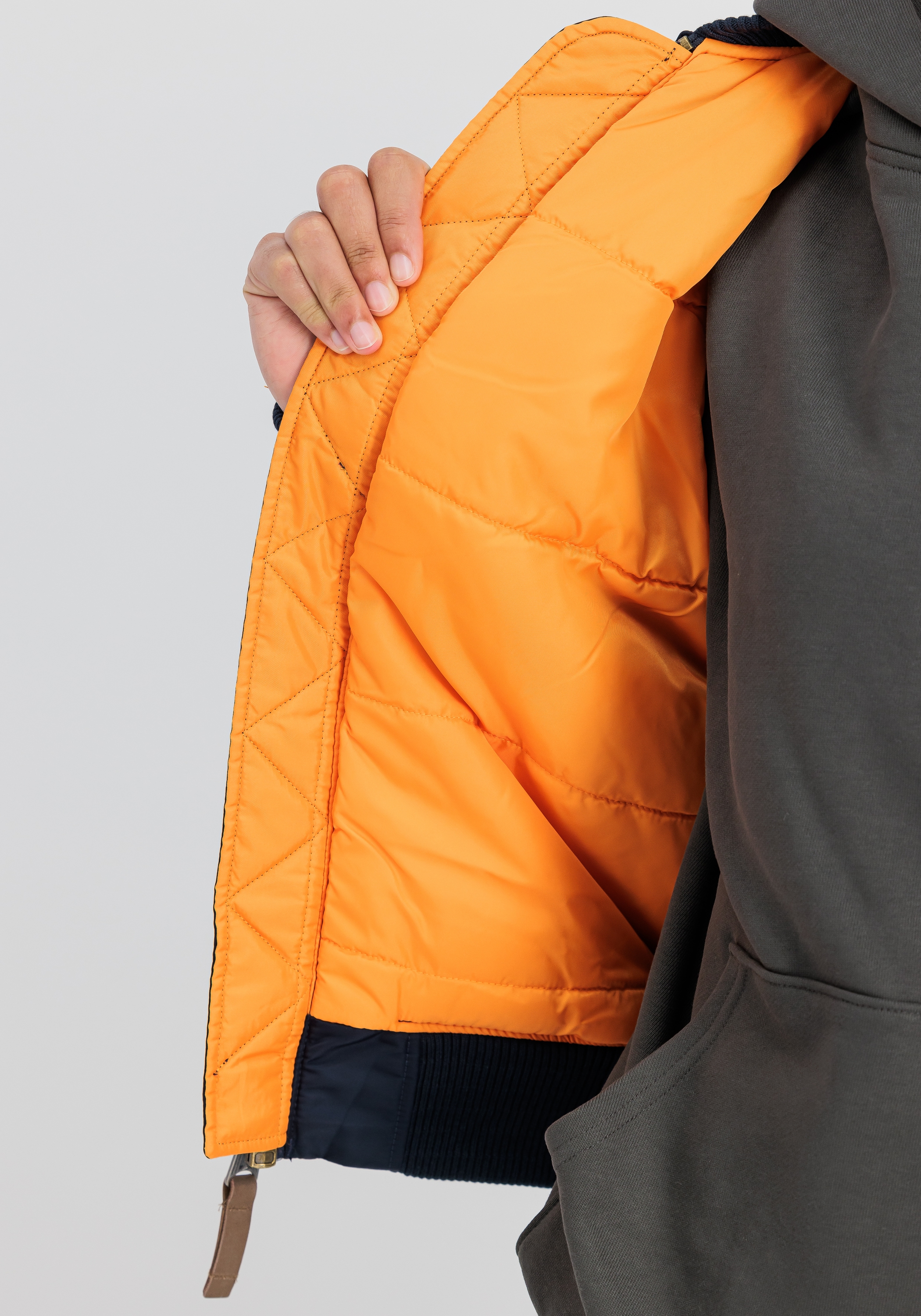 Alpha Industries Bomberjacke »Alpha Industries Women - Bomber Jackets MA-1 VF Vintage Fit 59 W«
