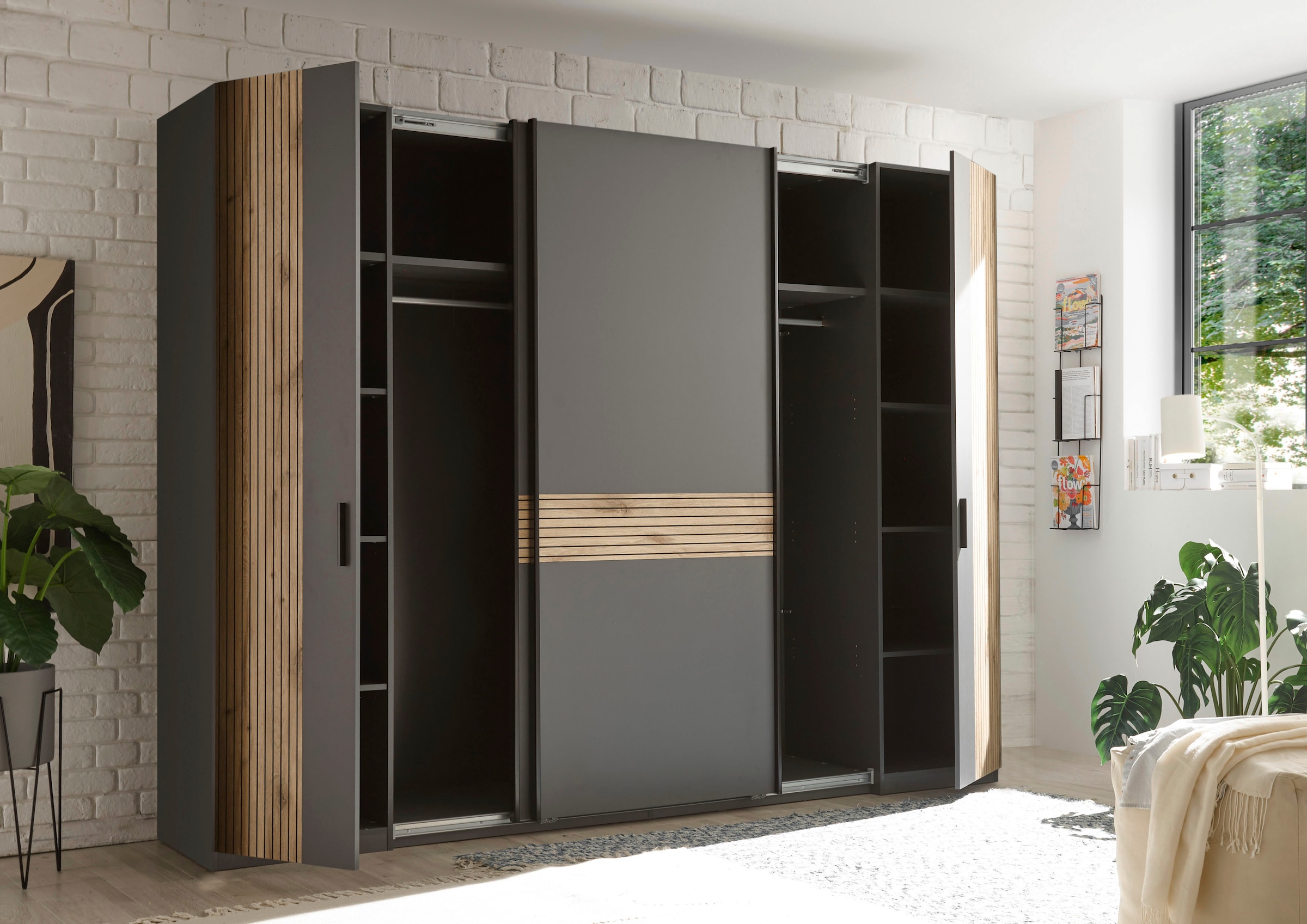 Schlafkontor Kleiderschrank »Daria Drehtürenschrank, Schwebetürenschrank, Schiebetürenschrank«, Absetzung in Viking Oak heller Rillenoptik