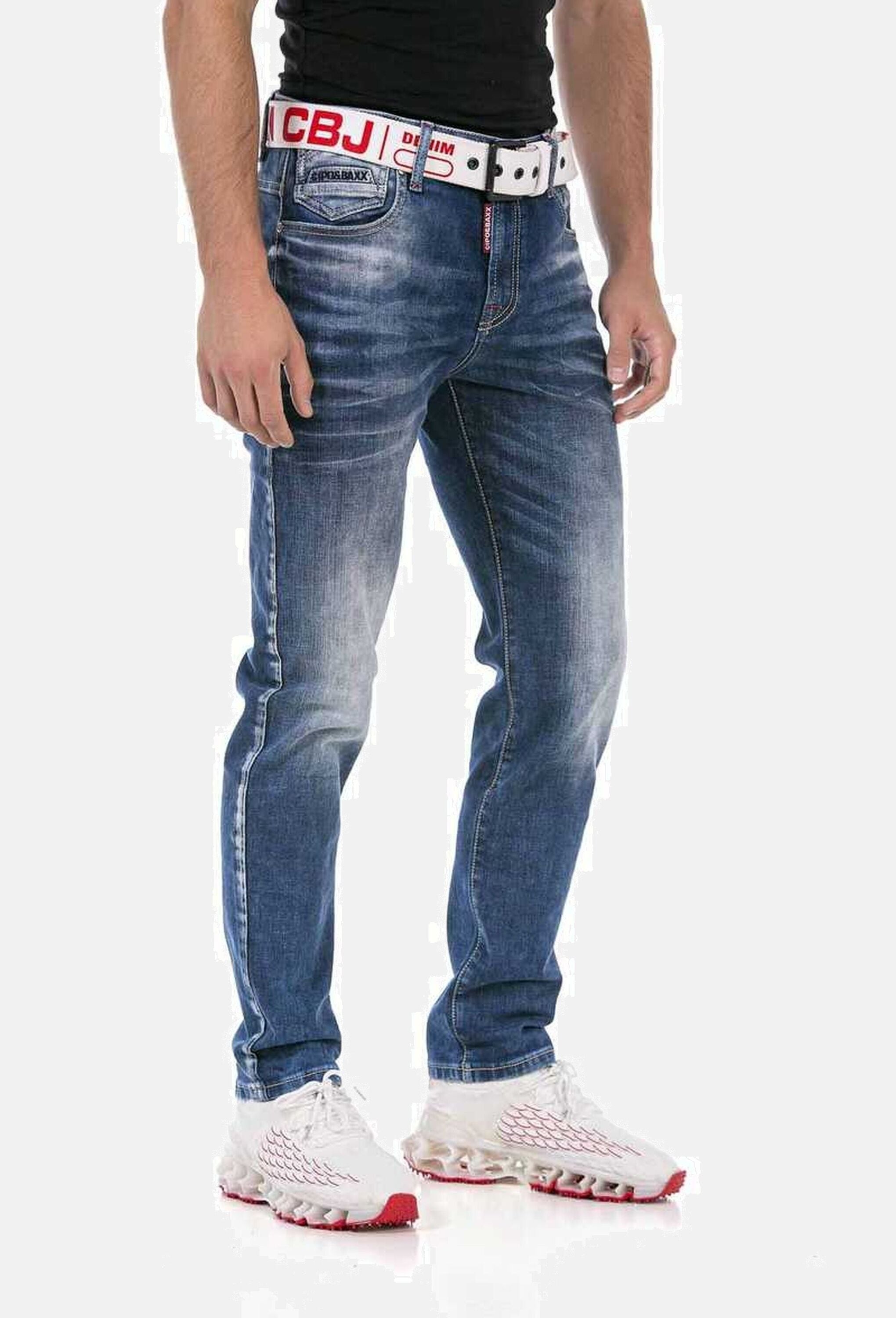 Cipo & Baxx 5-Pocket-Jeans »Cipo & Baxx Jeans« mit tollen Stickereien, CD717