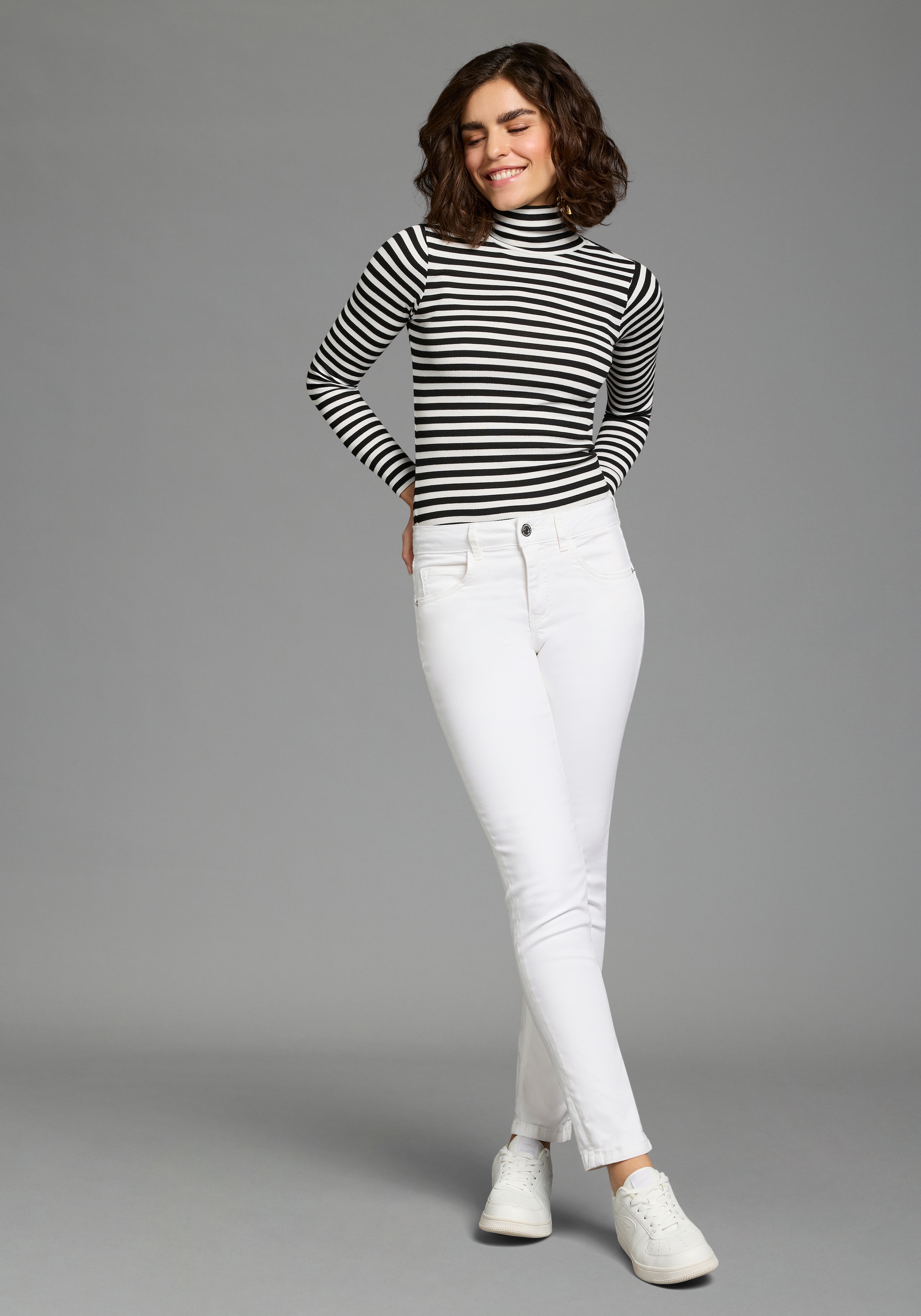 KangaROOS Relax-fit-Jeans »RELAX-FIT HIGH WAIST« knöchelfreie Schnittform,  krempelbare Beinabschlüsse