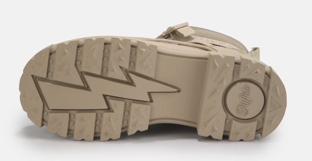 Buffalo Winterboots »Aspha Com1 Vegan«  Schnürstiefelette, Plateauboots mit Innen-Reißverschluss