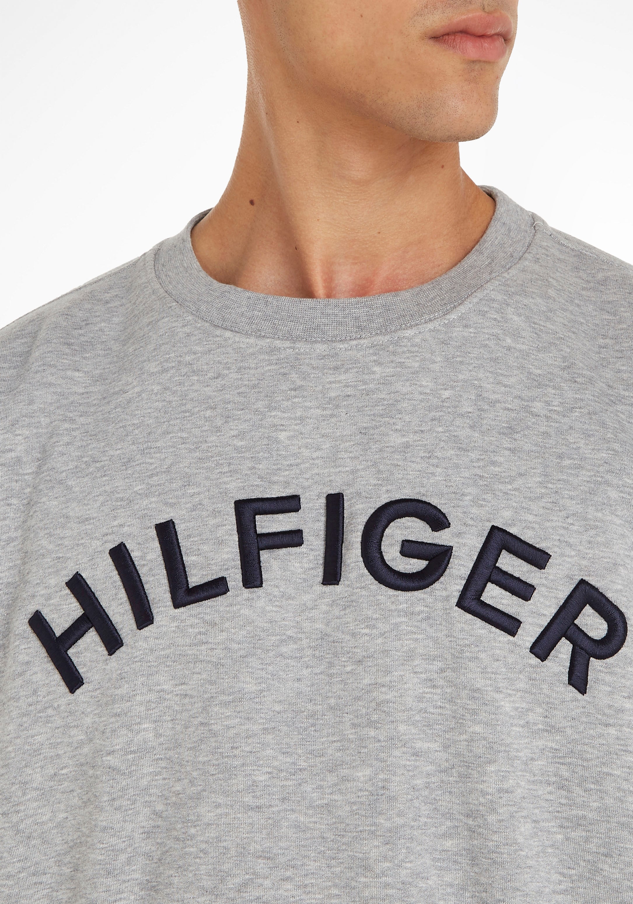 Tommy Hilfiger Sweatshirt »HILFIGER ARCHED CREWNECK«, mit ♕ Rippbündchen bei