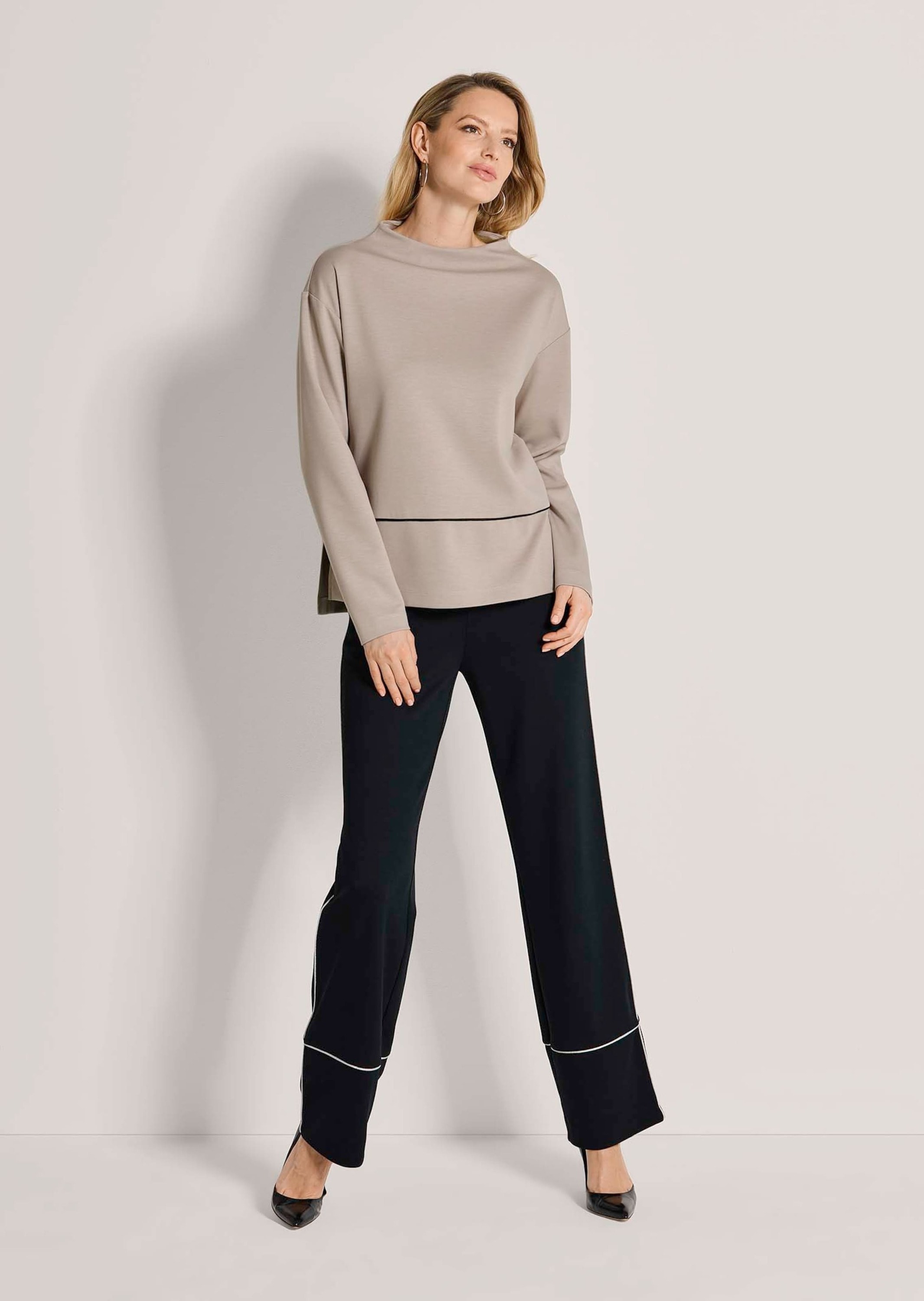 MADELEINE Langarmshirt »Shirt Sportives Sweatshirt mit Stehkragen«