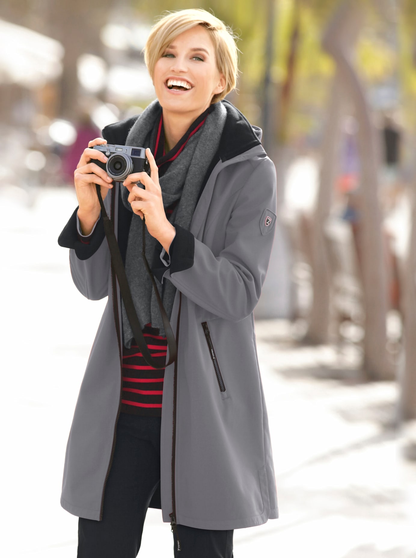 Casual Looks Softshelljacke mit Kapuze
