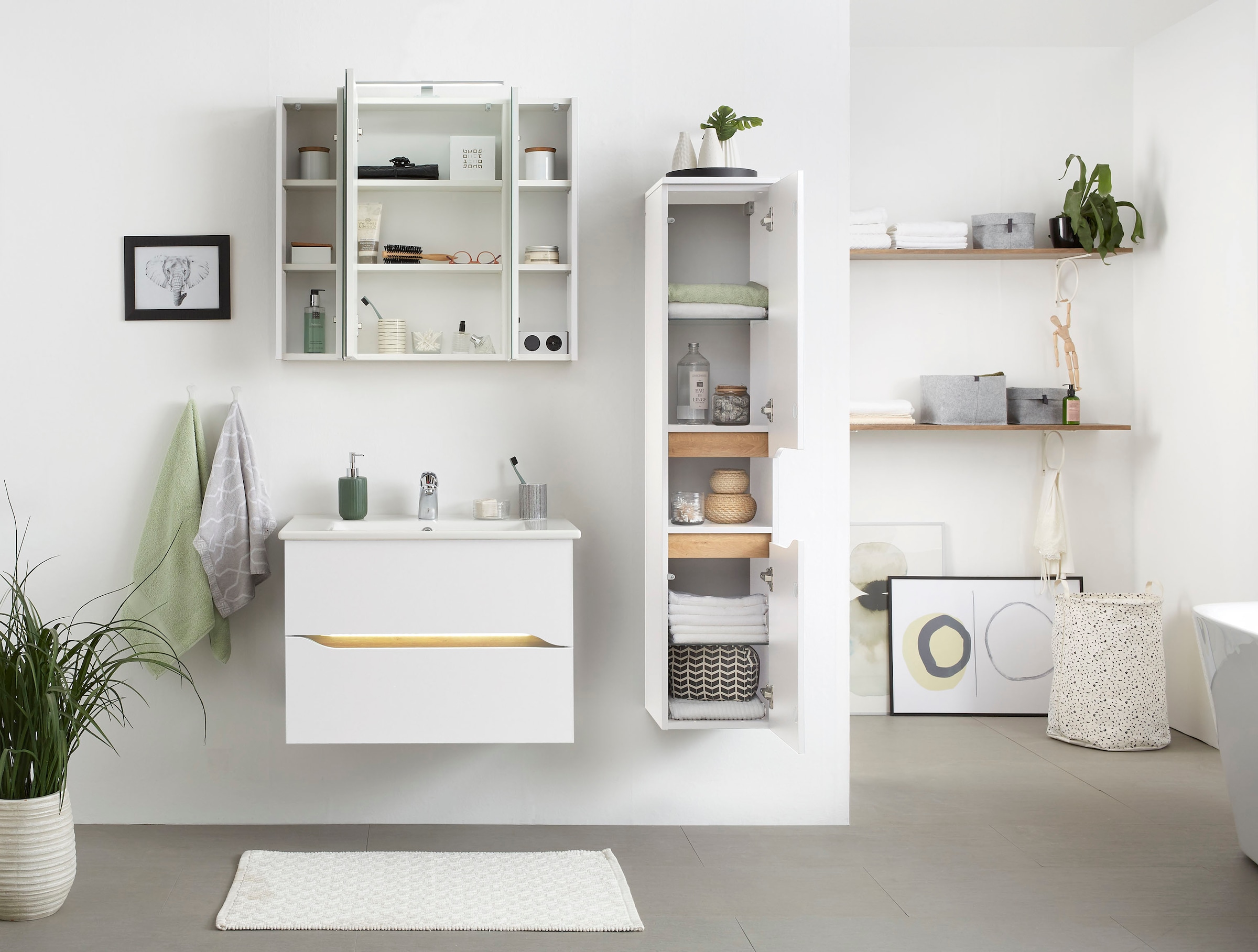Saphir Badmöbel-Set »Quickset 3-teilig, Keramik-Waschtisch und LED-Spiegelschrank«, (5 St.), mit Midischrank, 2 Türen, 1 Nische, 2 Schubladen, inkl. Türdämpfer
