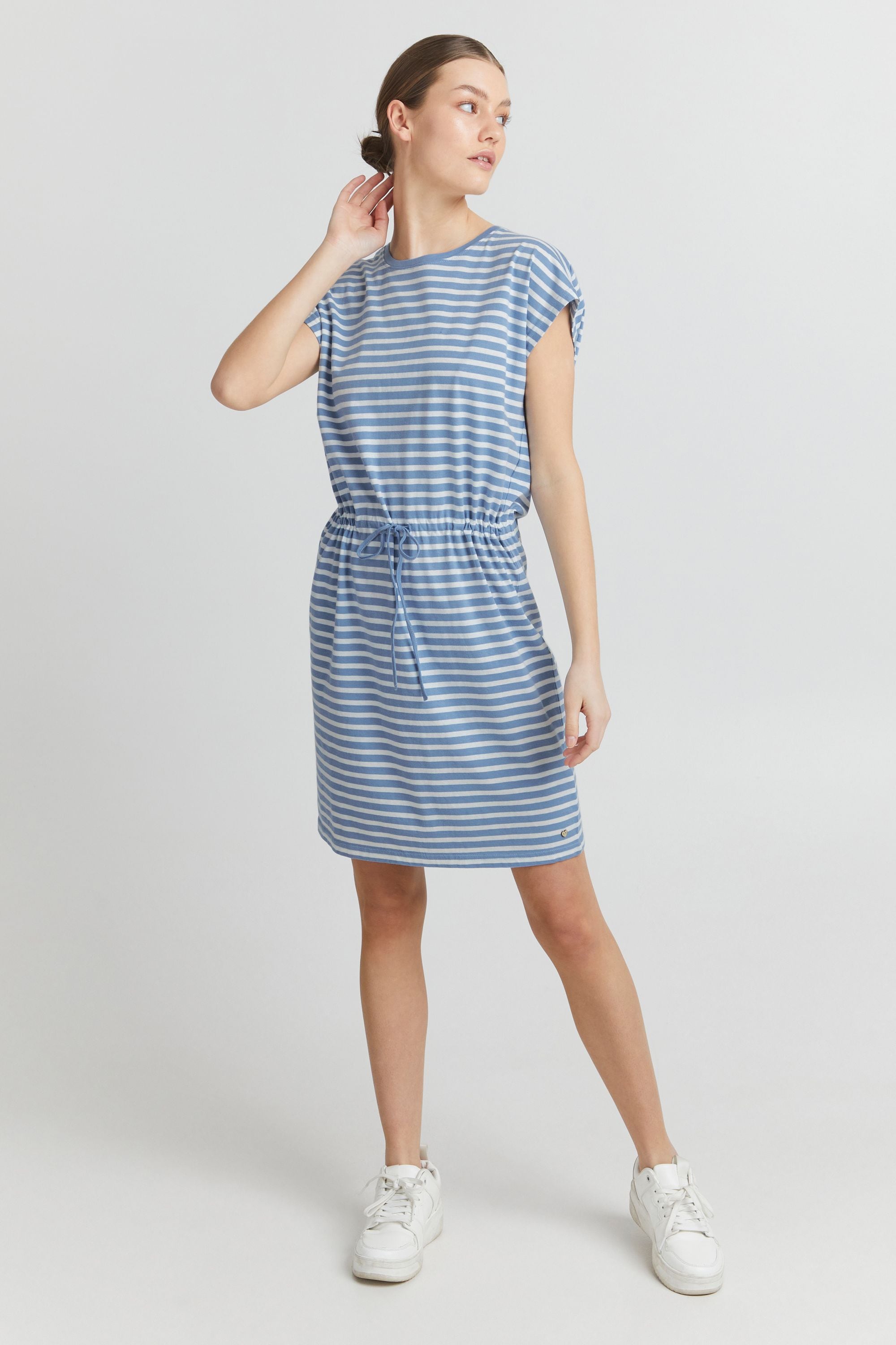 OXMO Sweatkleid »Sweatkleid OXStilla«
