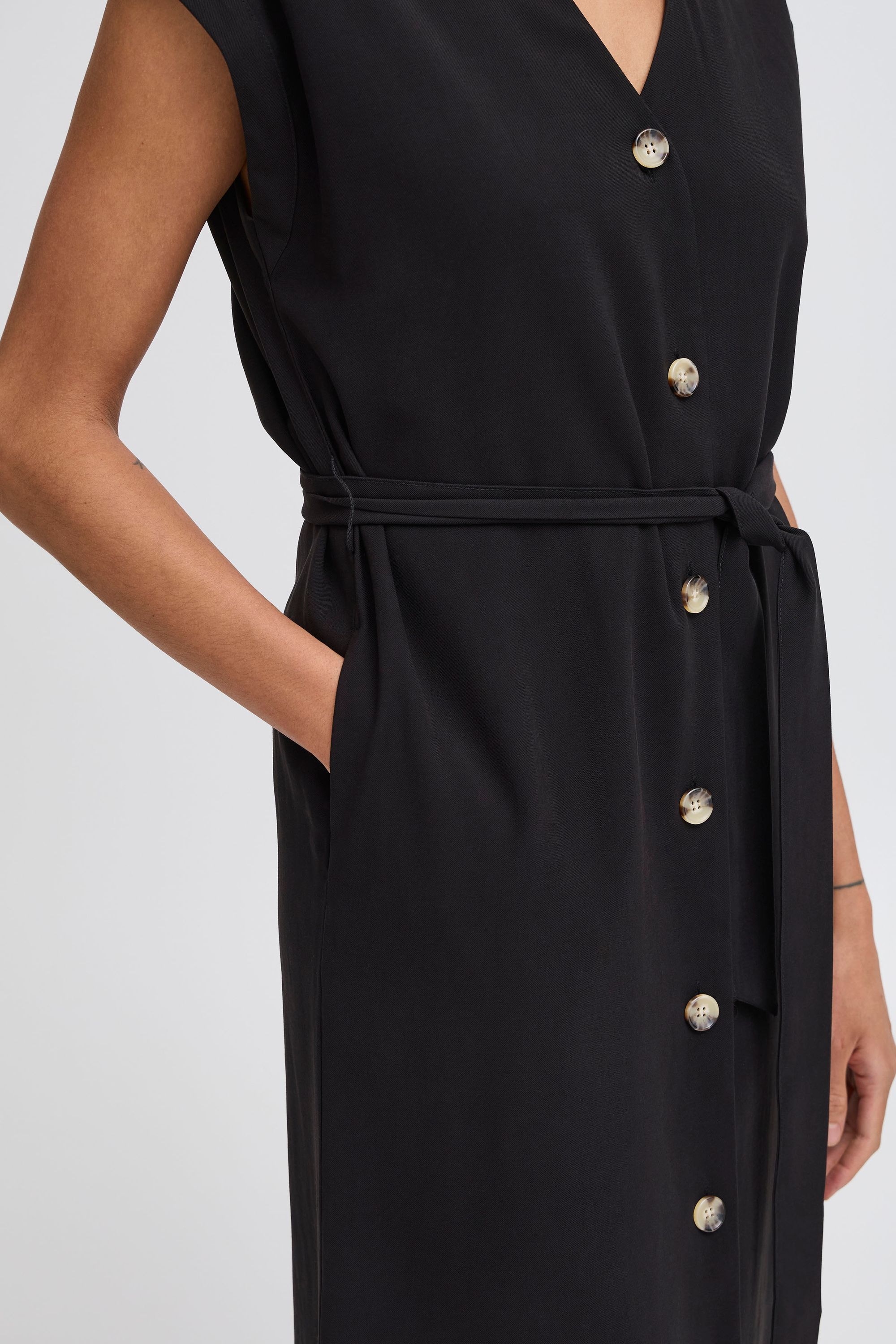 b.young Midikleid »Midikleid BYDALANO DRESS«