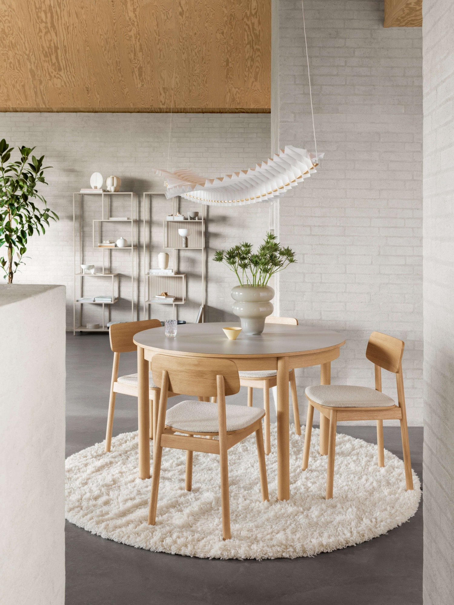 ACTONA GROUP Bücherregal »Seaford, Standregal, Regal, Raumteiler« 77x35x185 cm,  grauer Stahlrahmen, asymmetrisch, Breite 77 cm