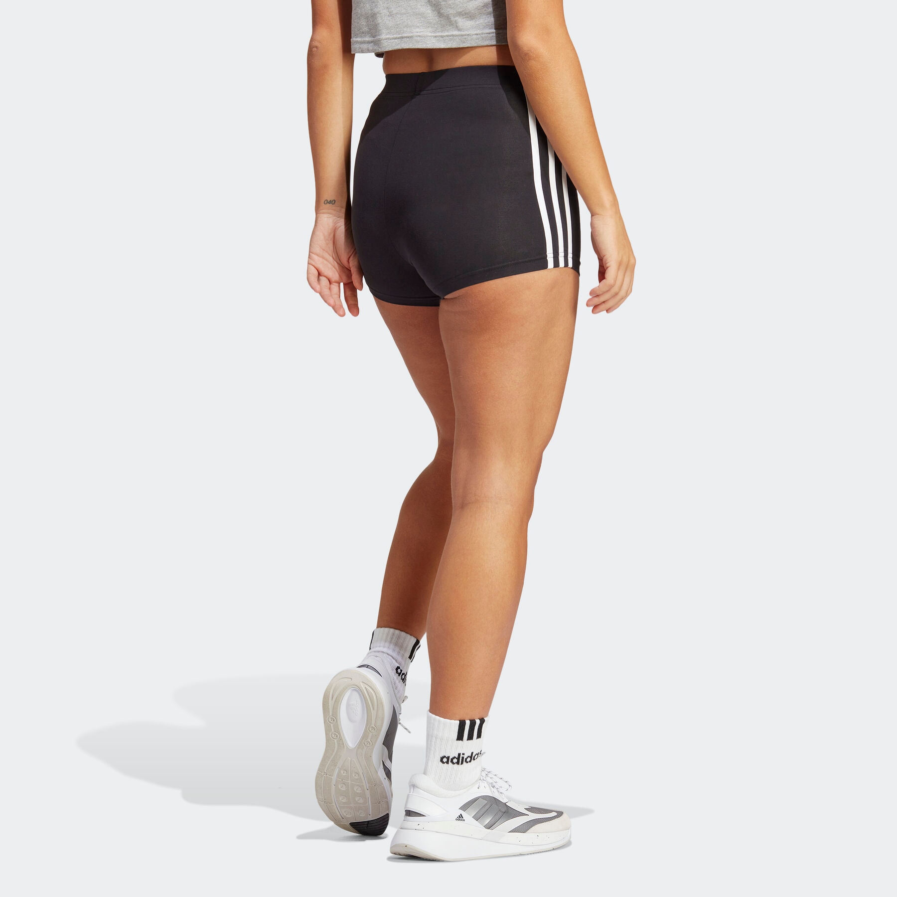 Sportswear bei SINGLE ♕ Shorts tlg.) adidas (1 »ESSENTIALS 3-STREIFEN BOOTY«, JERSEY