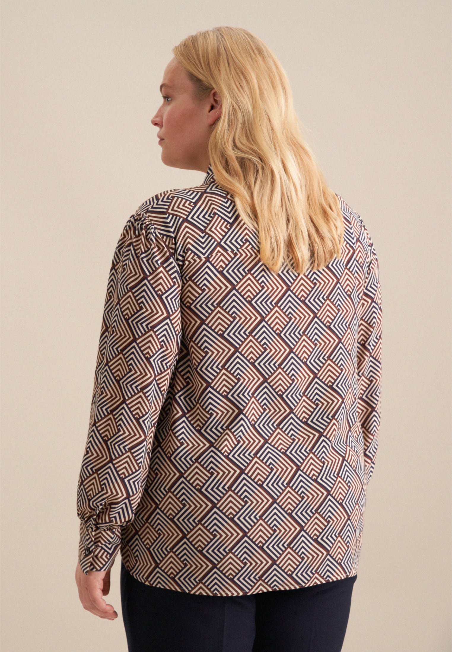 seidensticker Hemdbluse »Schwarze Rose«, Langarm Kragen Geometrische Muster