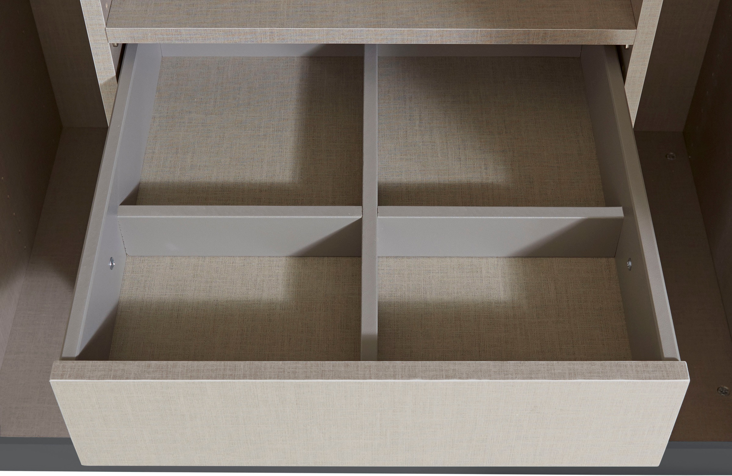 rauch Drehtürenschrank »Kleiderschrank Schrank Garderobe TOPSELLER OTELI inkl. Inneneinteilung«, mit 3 Innenschubladen extra Böden optional mit Spiegel MADE IN GERMANY
