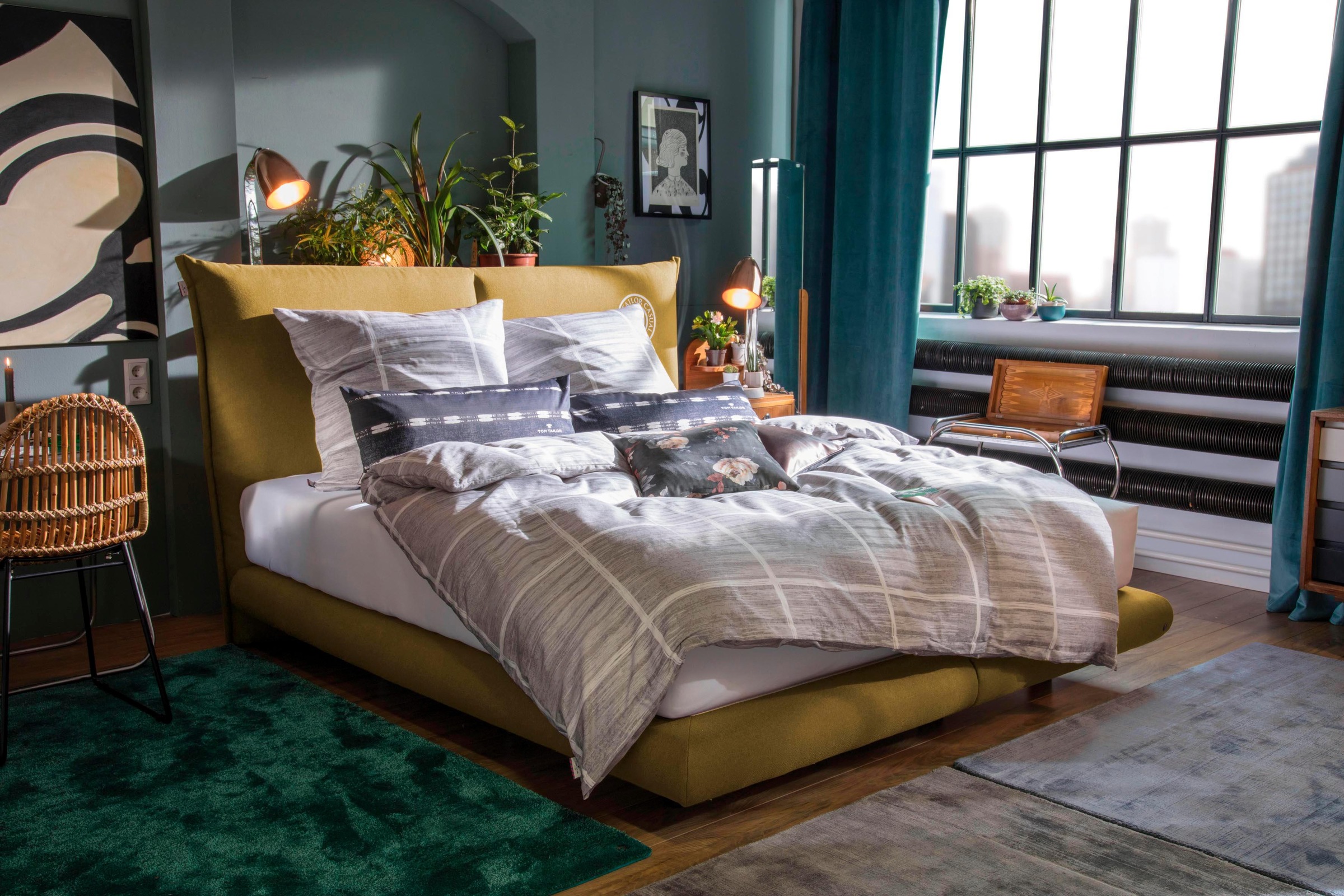 TOM TAILOR Boxspringbett »SOHO PILLOW BOX«, in Schwebeoptik, Kopfteil in Kissenform... kaufen