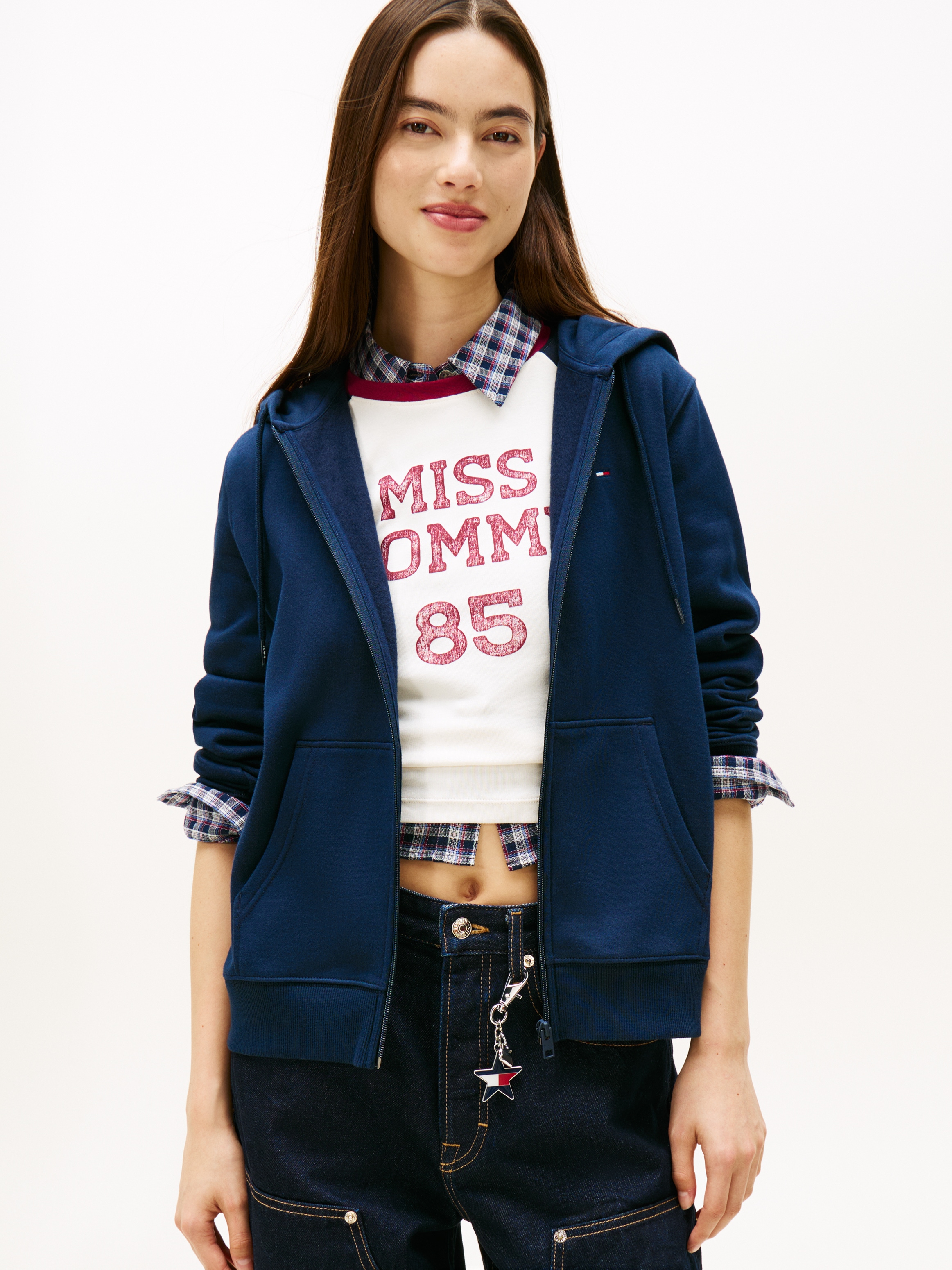 Tommy Jeans Sweatjacke »TJW REG S FLAG ZIP THRU« mit Logostickerei