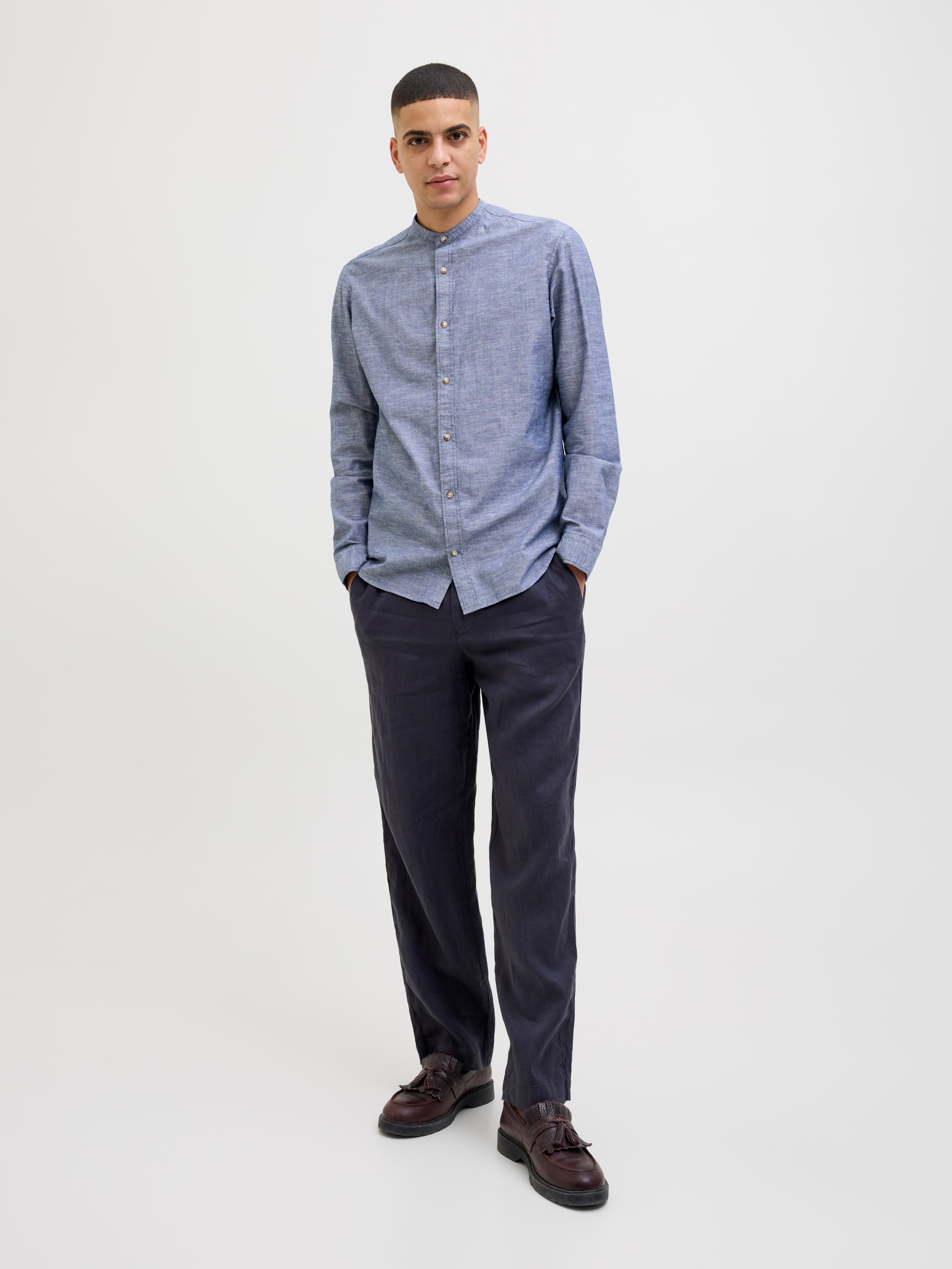 Jack & Jones Langarmhemd »JJESUMMER BAND SHIRT LS SN«, mit Bandkragen