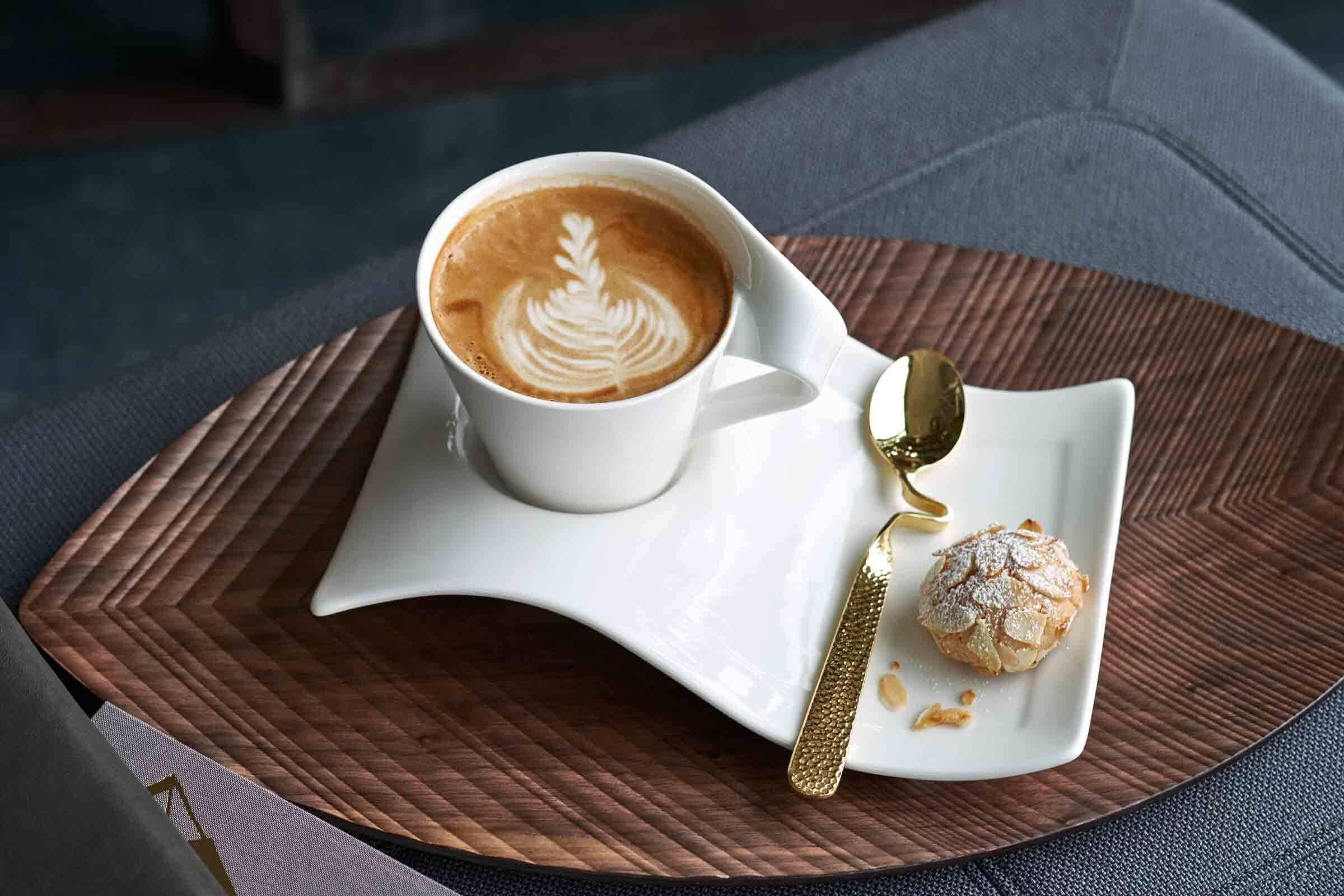 Villeroy & Boch Esslöffel »Kaffeelöffel vergoldet NewWave Caffè Spoon 17,5 cm 6er Set gold« Spülmaschinenfest