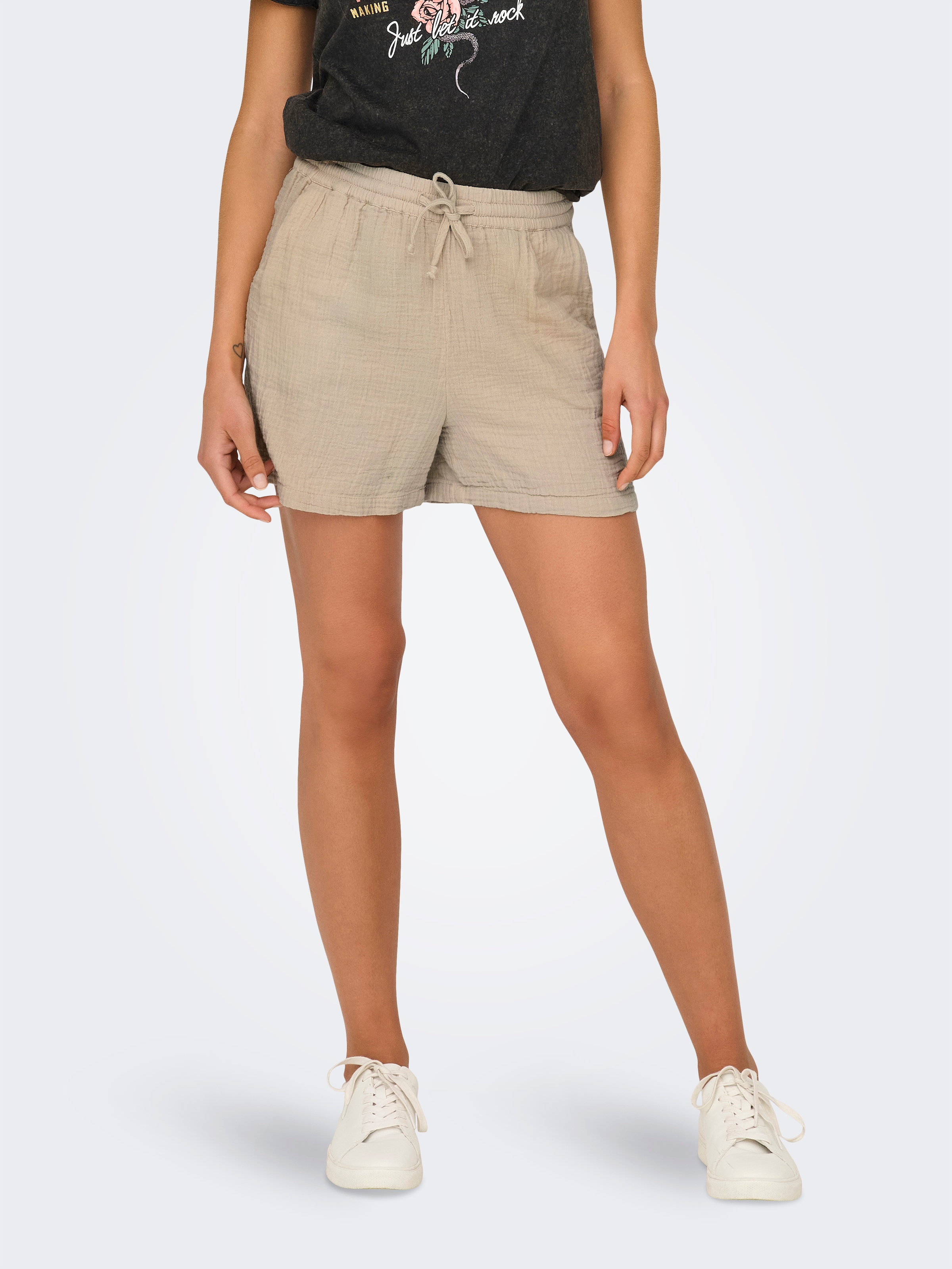 ONLY Shorts »ONLTHYRA SHORTS NOOS WVN«