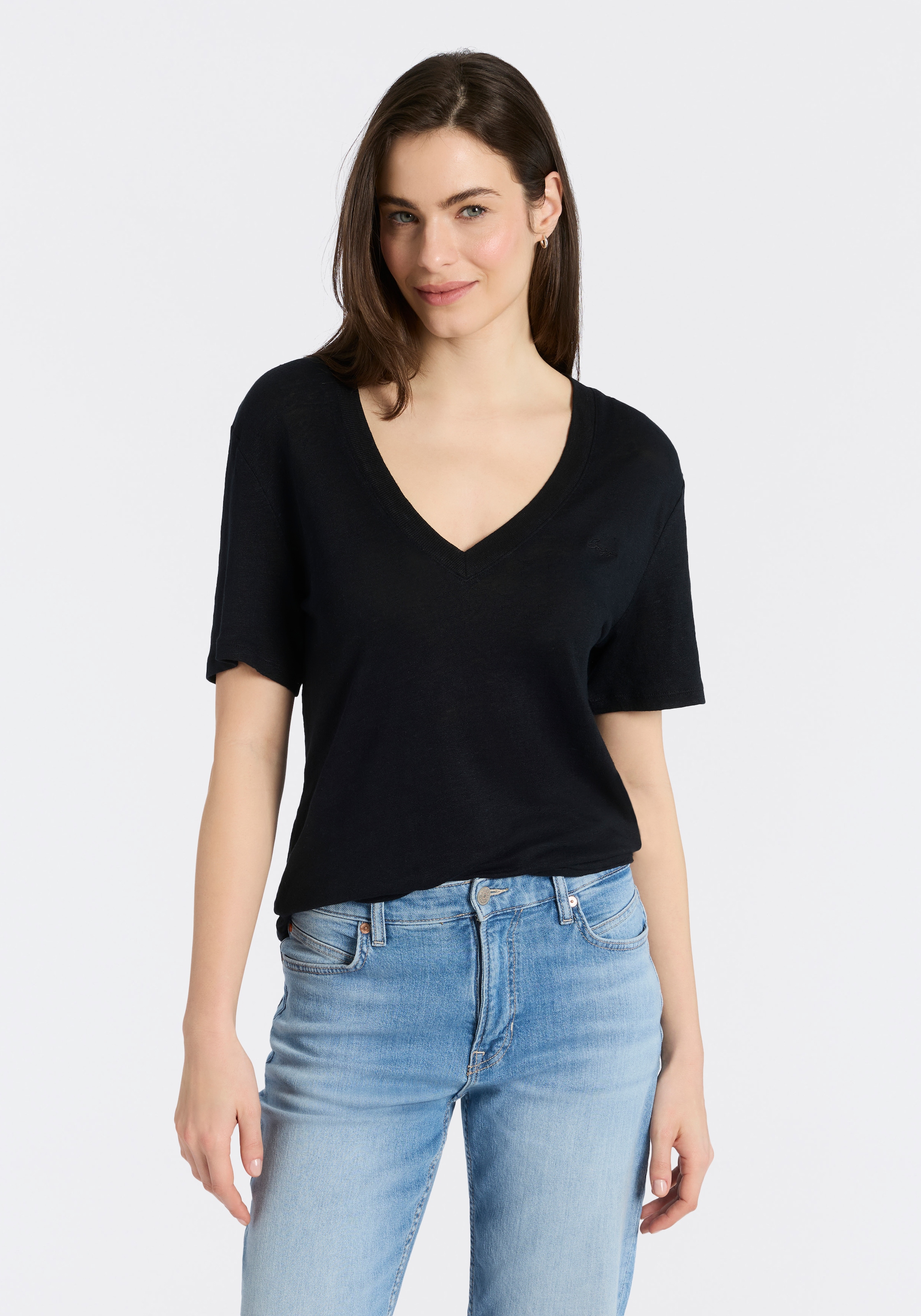 BOSS ORANGE T-Shirt »Ela Premium Damenmode« aus Leinen, V-Ausschnitt