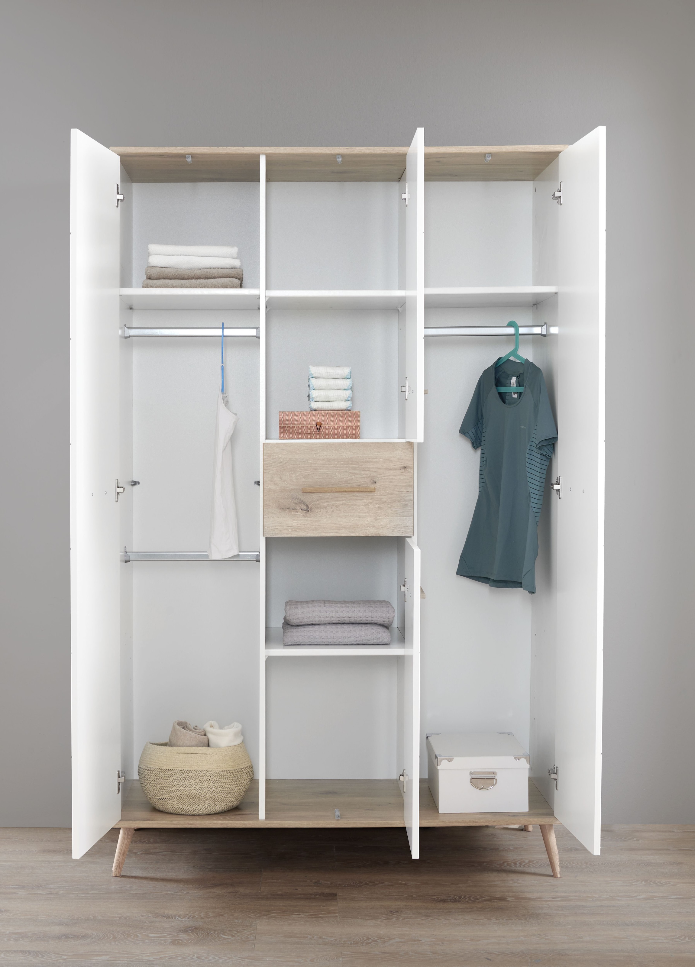 Wimex Kleiderschrank »Fehmarn« Mit Massivholzfüßen