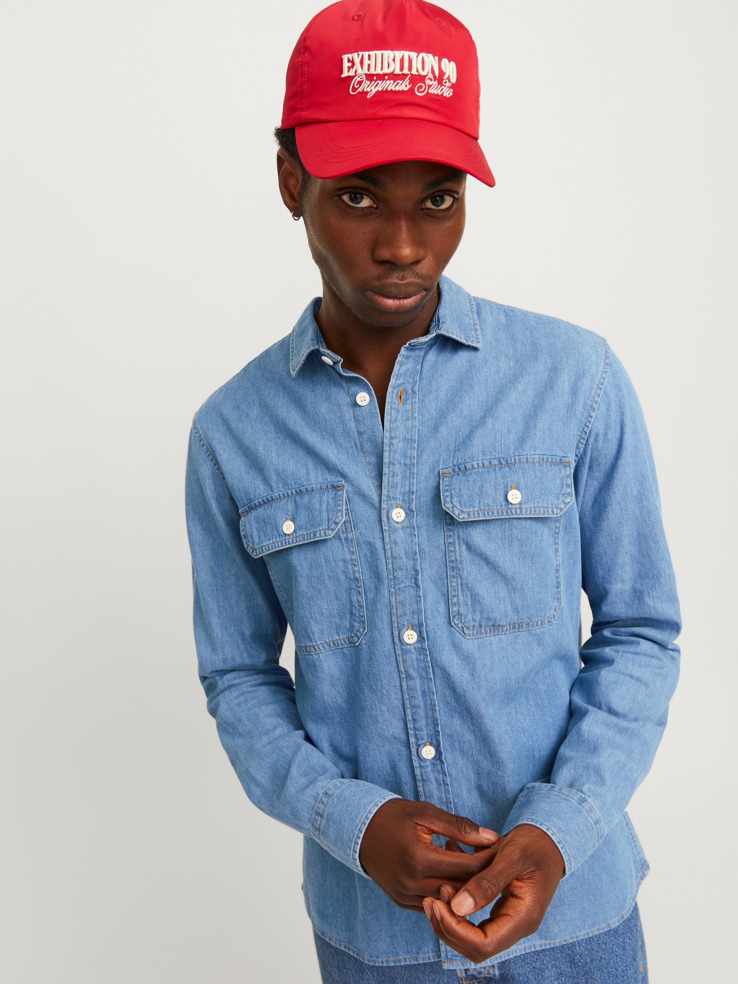 Jack & Jones Langarmhemd »JJETRAVIS SHIRT LS NOOS«, mit Brusttaschen