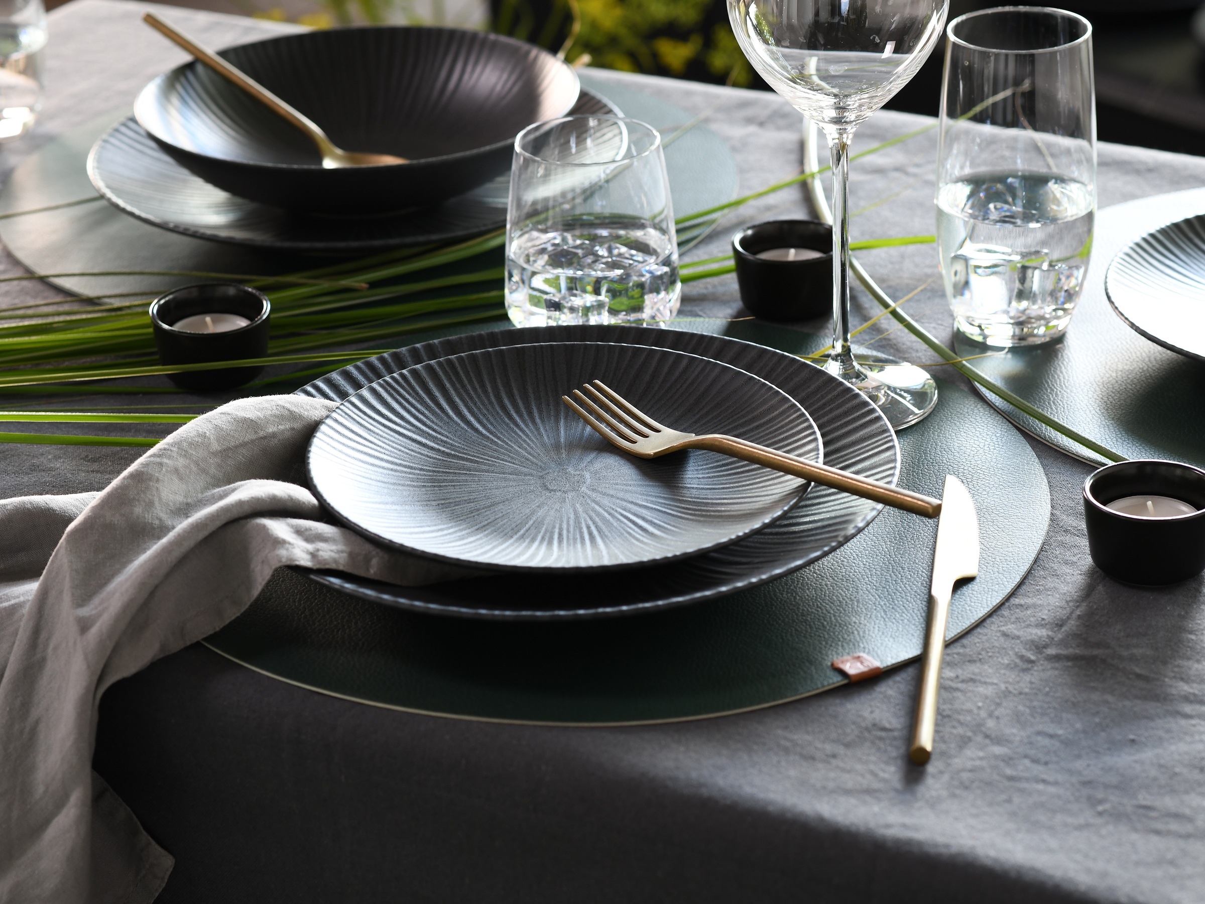 CreaTable Teller-Set »Vesuvio, Teller Set 18-tlg.« Eleganz, Vulkanoptik