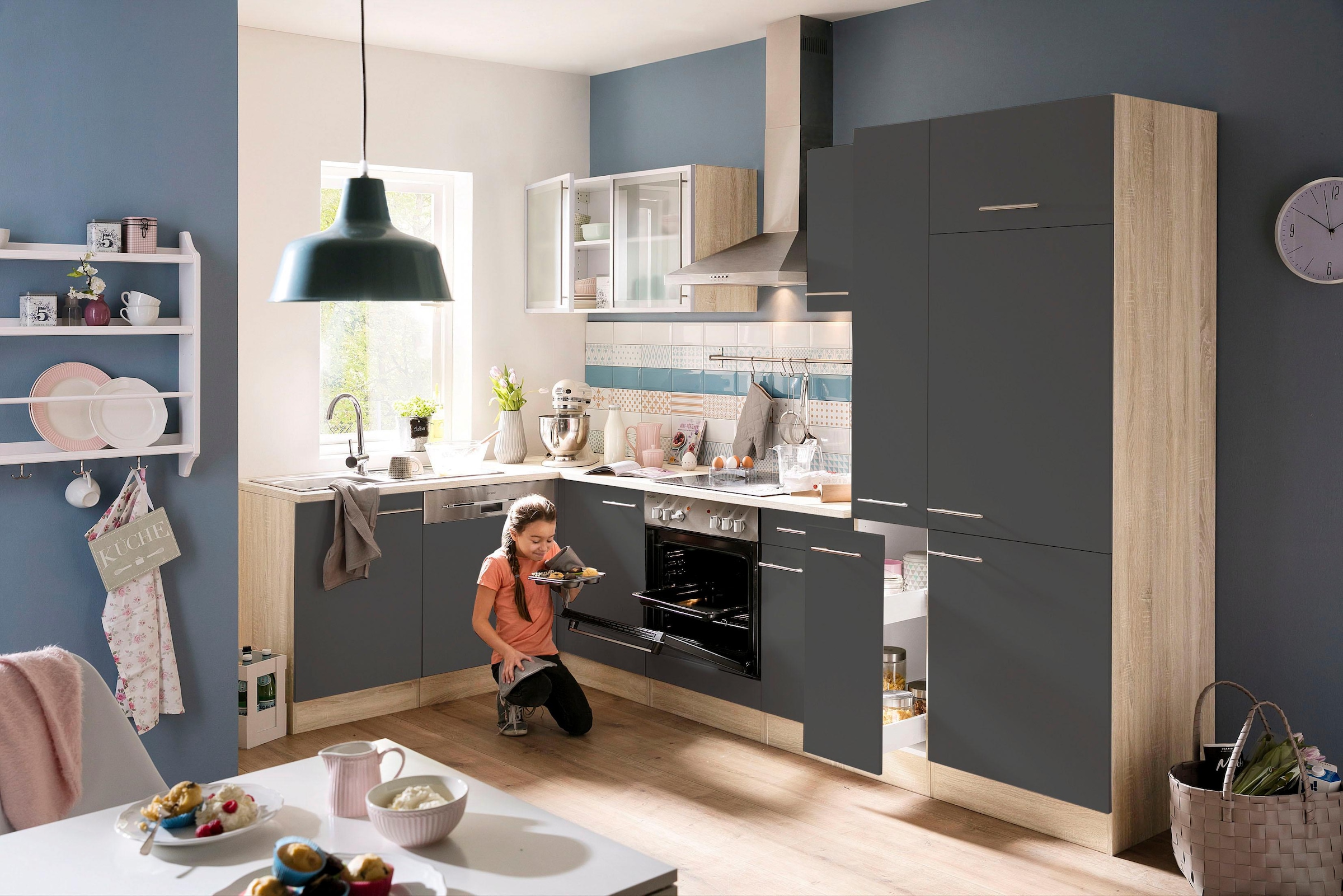 OPTIFIT Winkelküche »Kalmar«, Stellbreite 300x175 cm, wahlweise mit E-Geräten, mit Arbeitsplatte