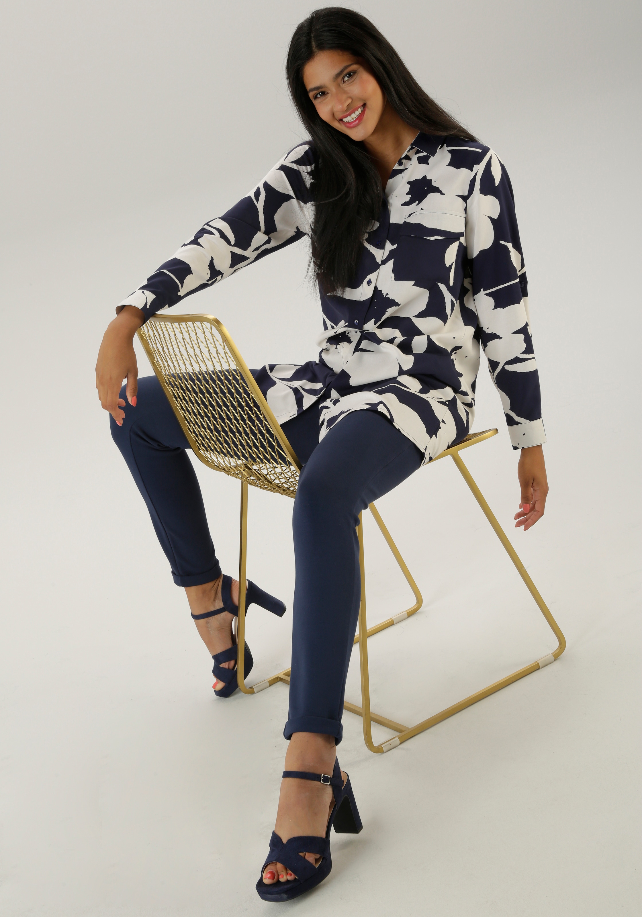 Aniston SELECTED Longbluse, mit attraktiver Musterung und krempelbaren Ärmeln - NEUE KOLLEKTION