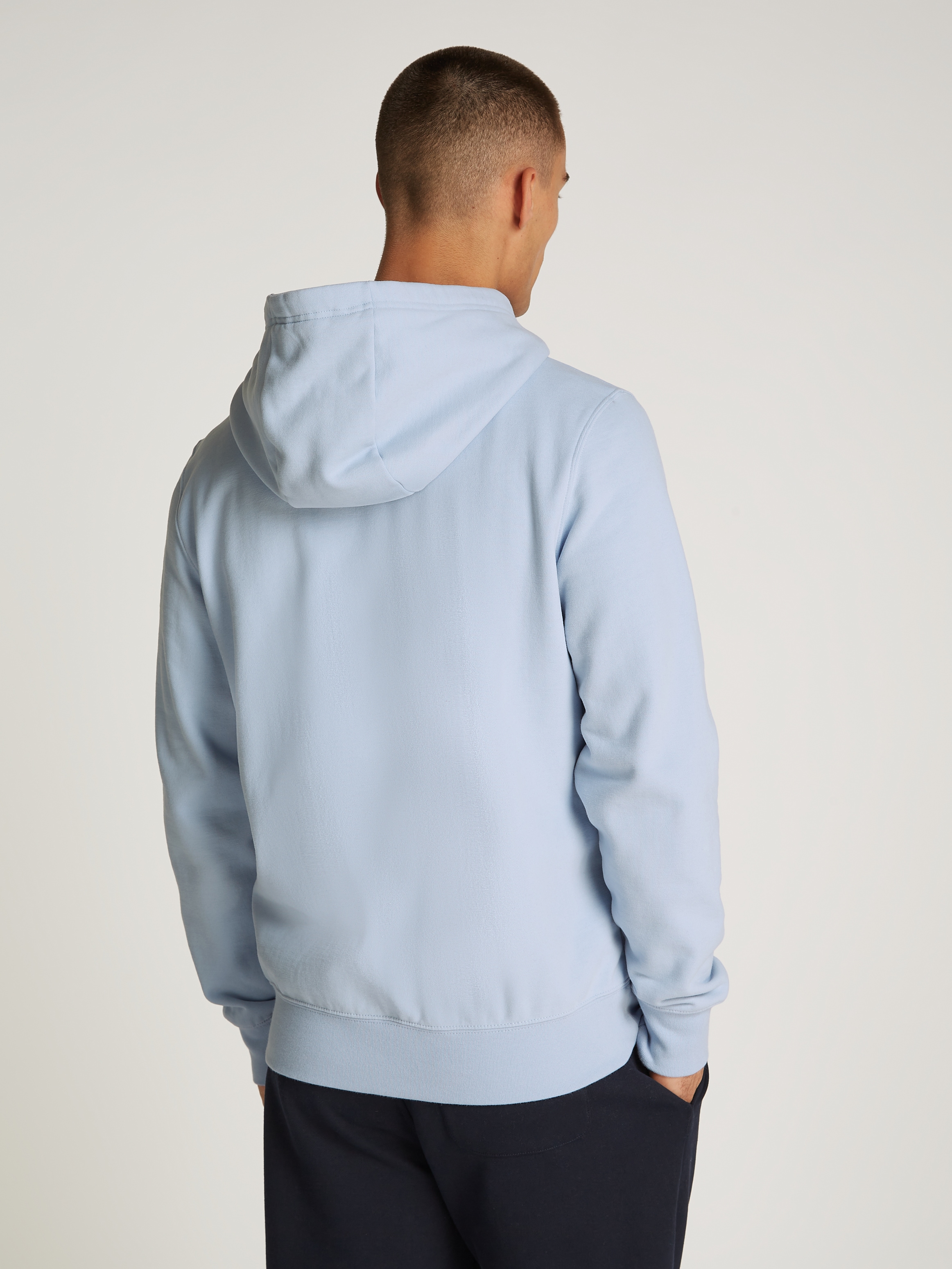 Tommy Hilfiger Kapuzensweatshirt »CENTRAL CHEST STRIPE HOODY«, mit kontrastfarbenen Print