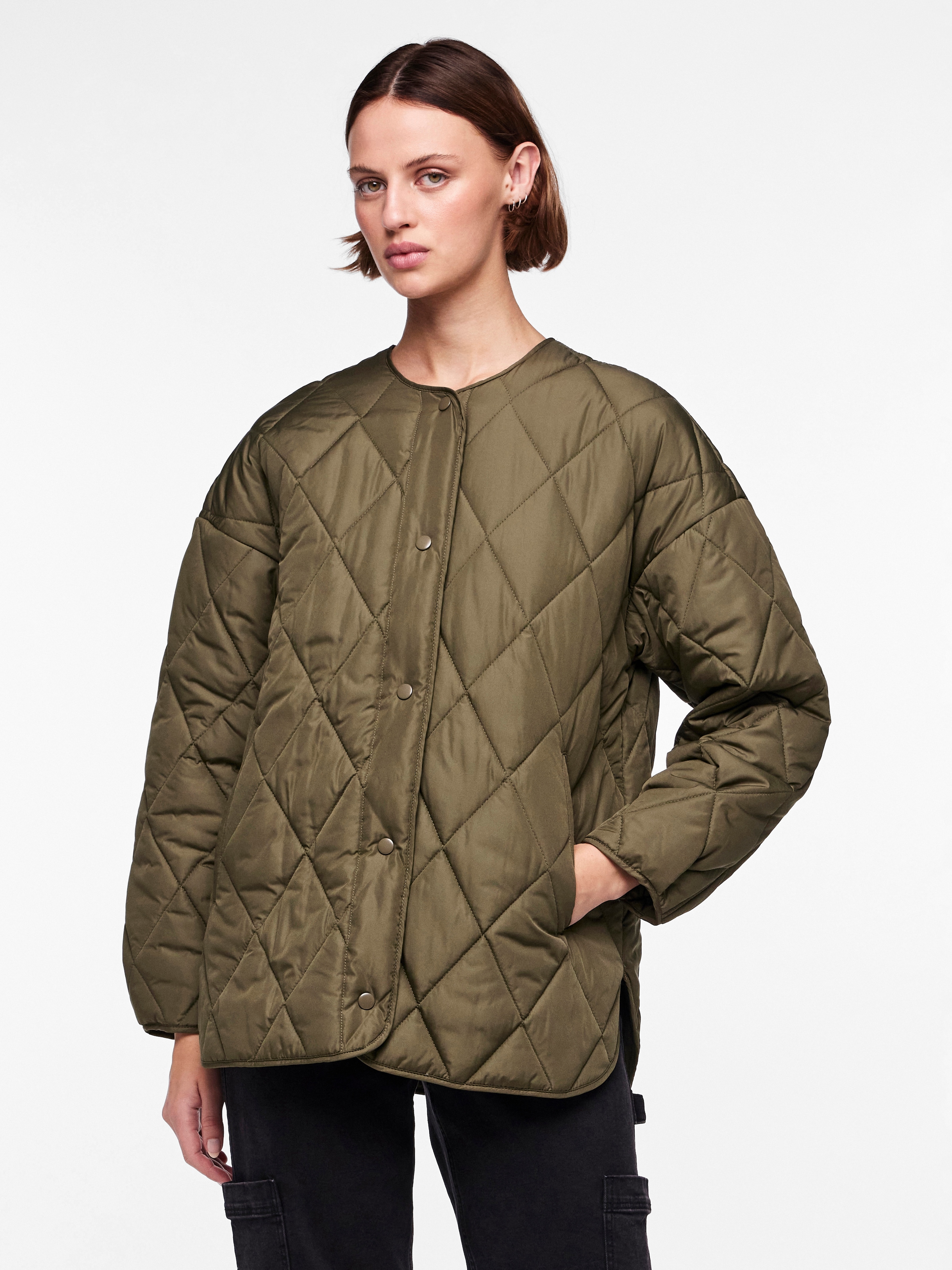 pieces Steppjacke »PCSTELLA QUILTED JACKET NOOS BC« Kunstfaser