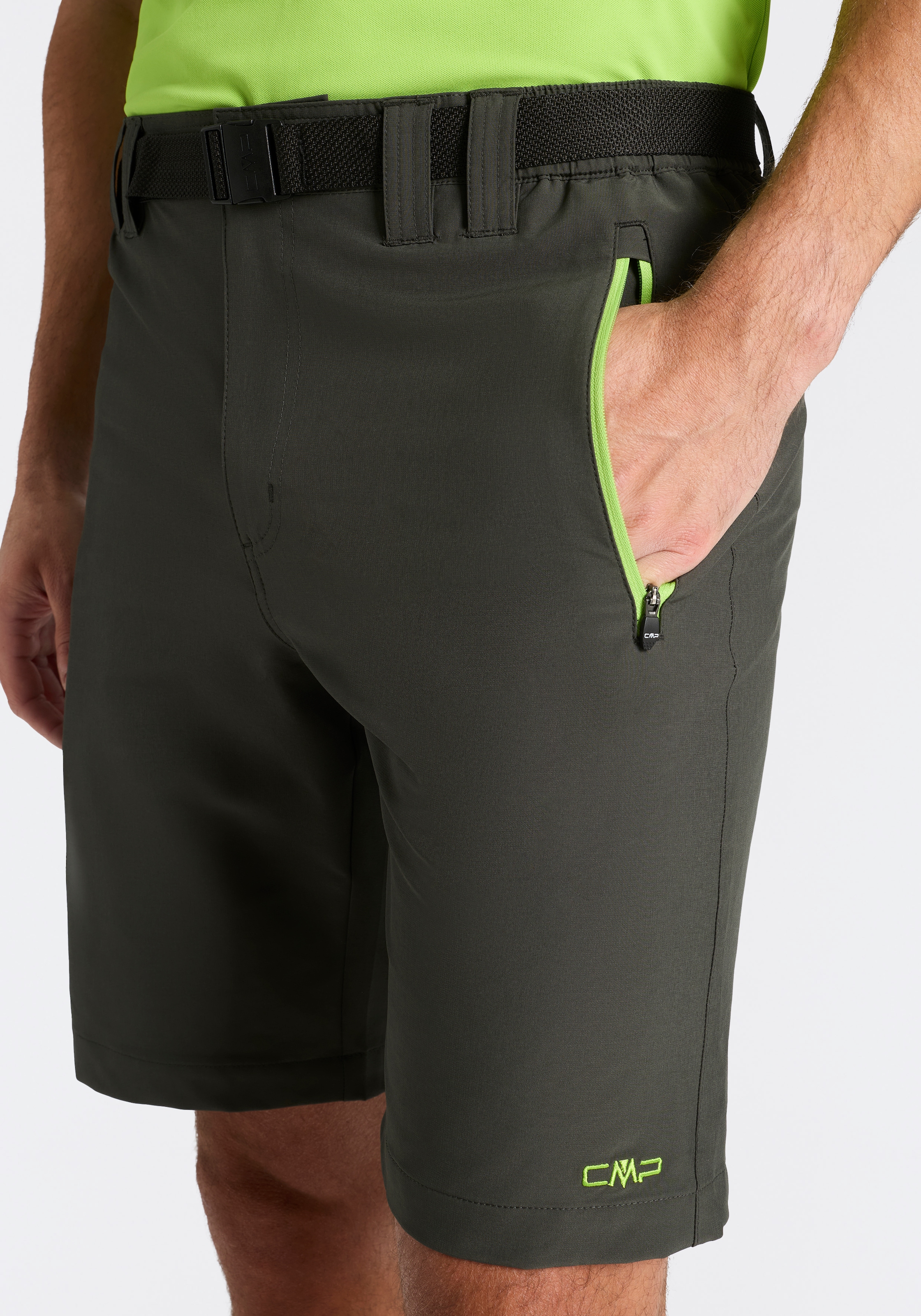 CMP Funktionsshorts  mit Reißverschlusstaschen, aus elastischem, atmungsaktivem Material