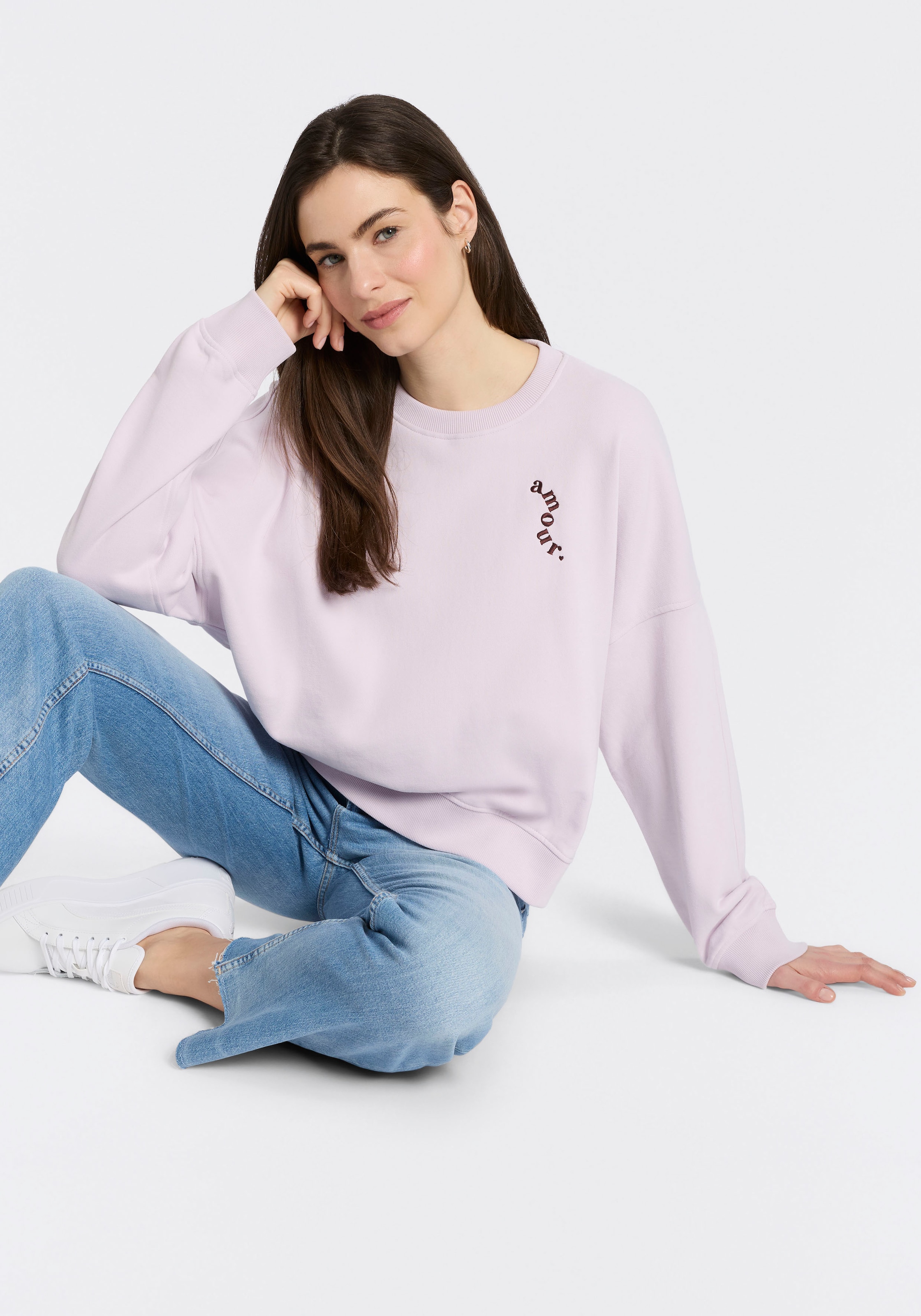 BOSS ORANGE Sweatshirt »Ever Valentine Premium Damenmode«, mit Stickerei, Oversize
