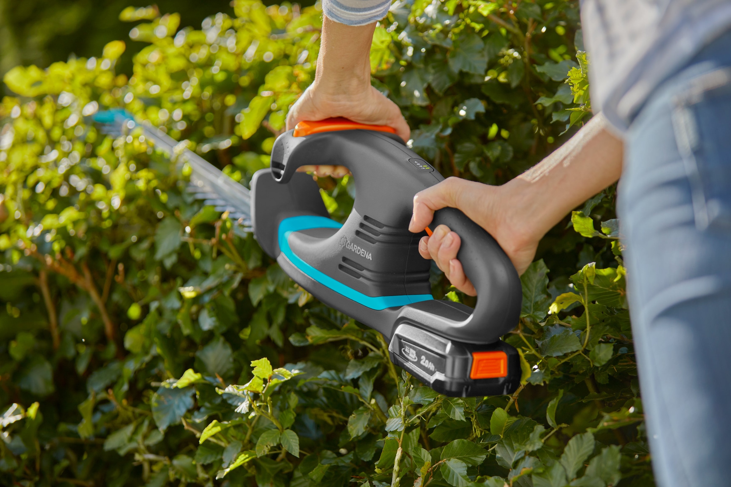 GARDENA Akku-Heckenschere »EasyCut 40/18V P4A«, Ready-To-Use Set inkl. Akku und Ladegerät