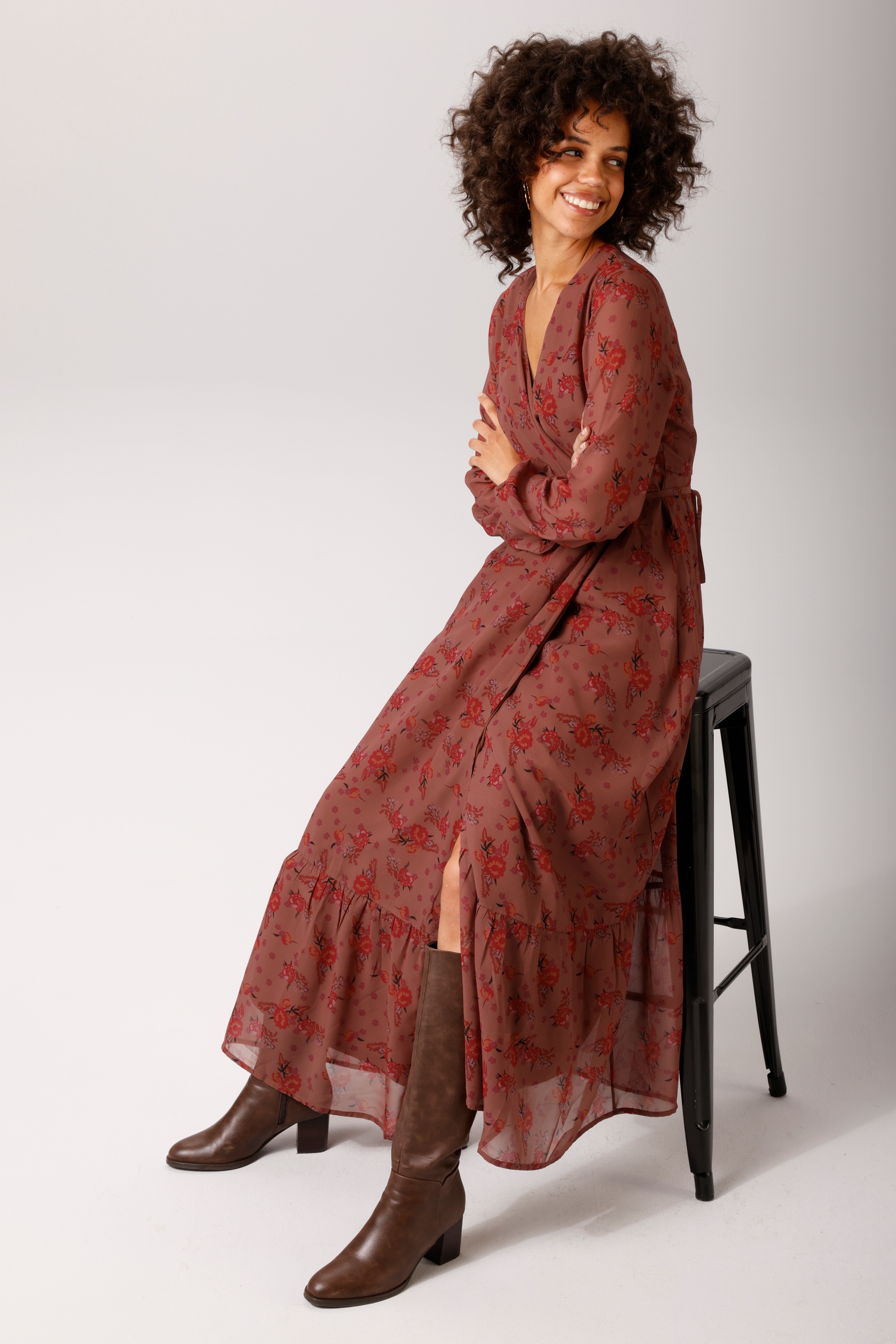 Aniston CASUAL Wickelkleid mit Bindeband,  mit farbharmonischem Blumendruck - NEUE KOLLEKTION