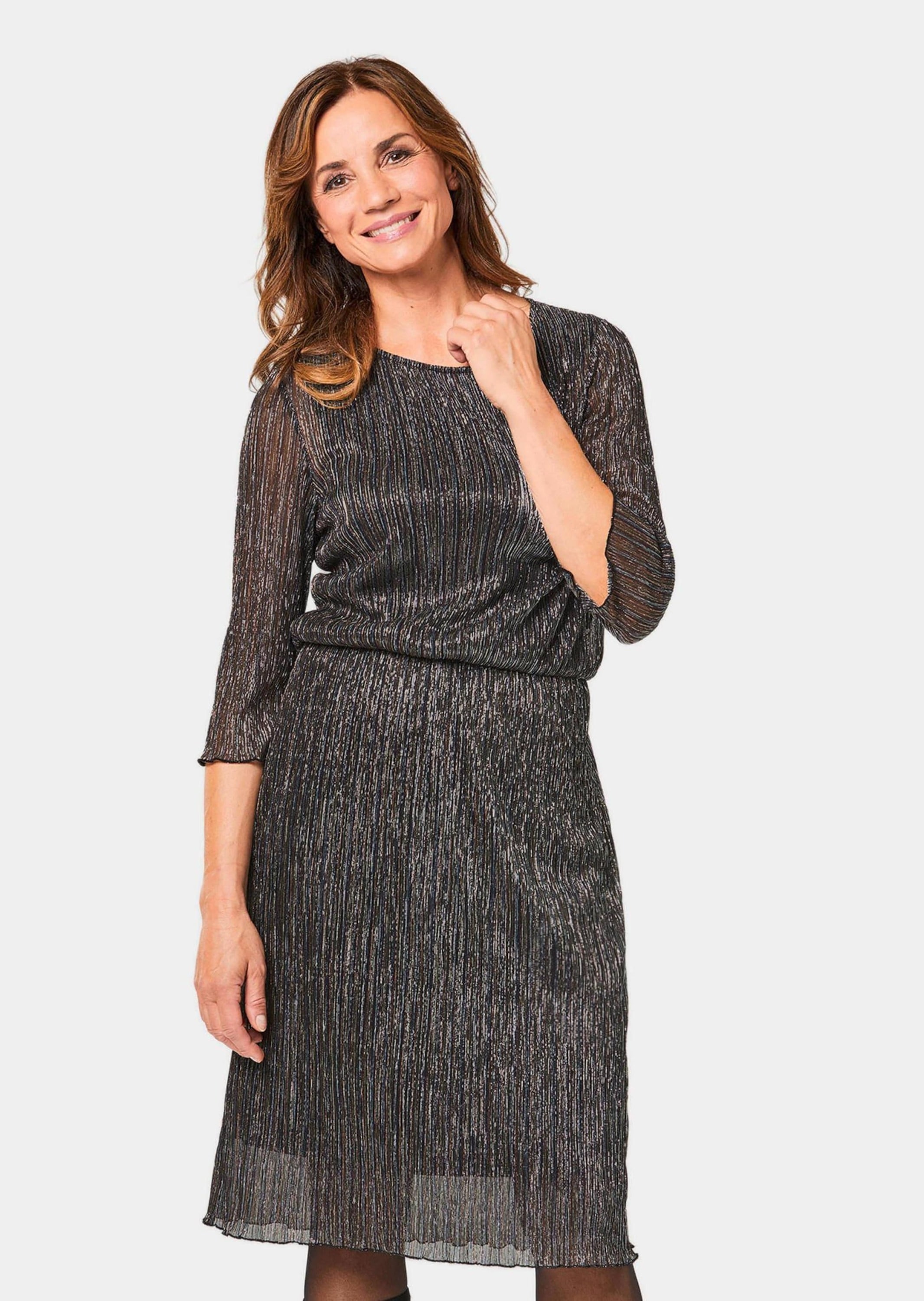 GOLDNER Etuikleid »Kurzgröße Figurschmeichelndes Kleid mit festlichem Glanz«