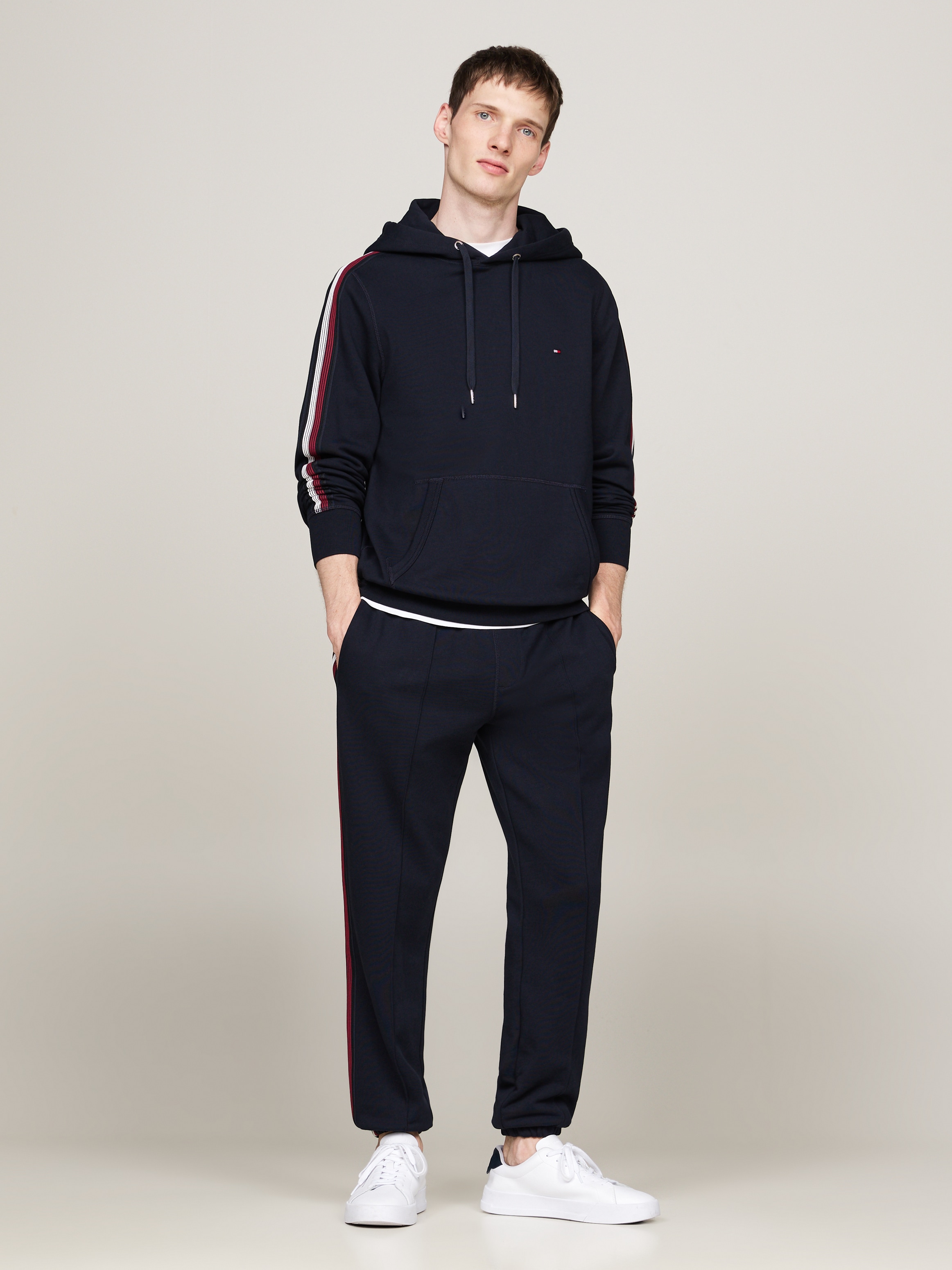 Tommy Hilfiger Kapuzensweatshirt »GLOBAL STRIPE TAPE HOODY«, Tape mit Streifen in Tommy Farben an Ärmeln