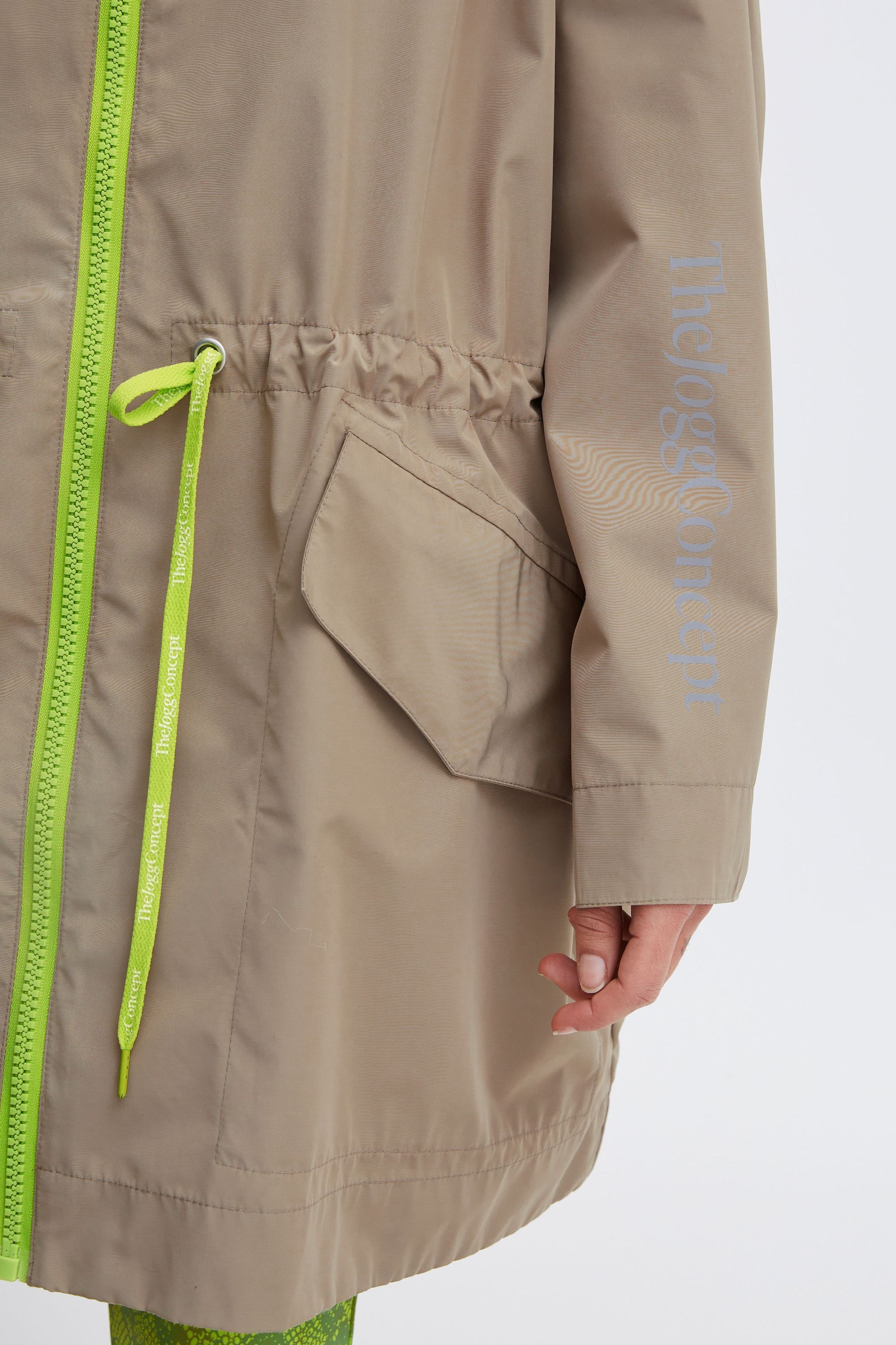 TheJoggConcept Windbreaker »Windbreaker JCAsun«, mit Kapuze