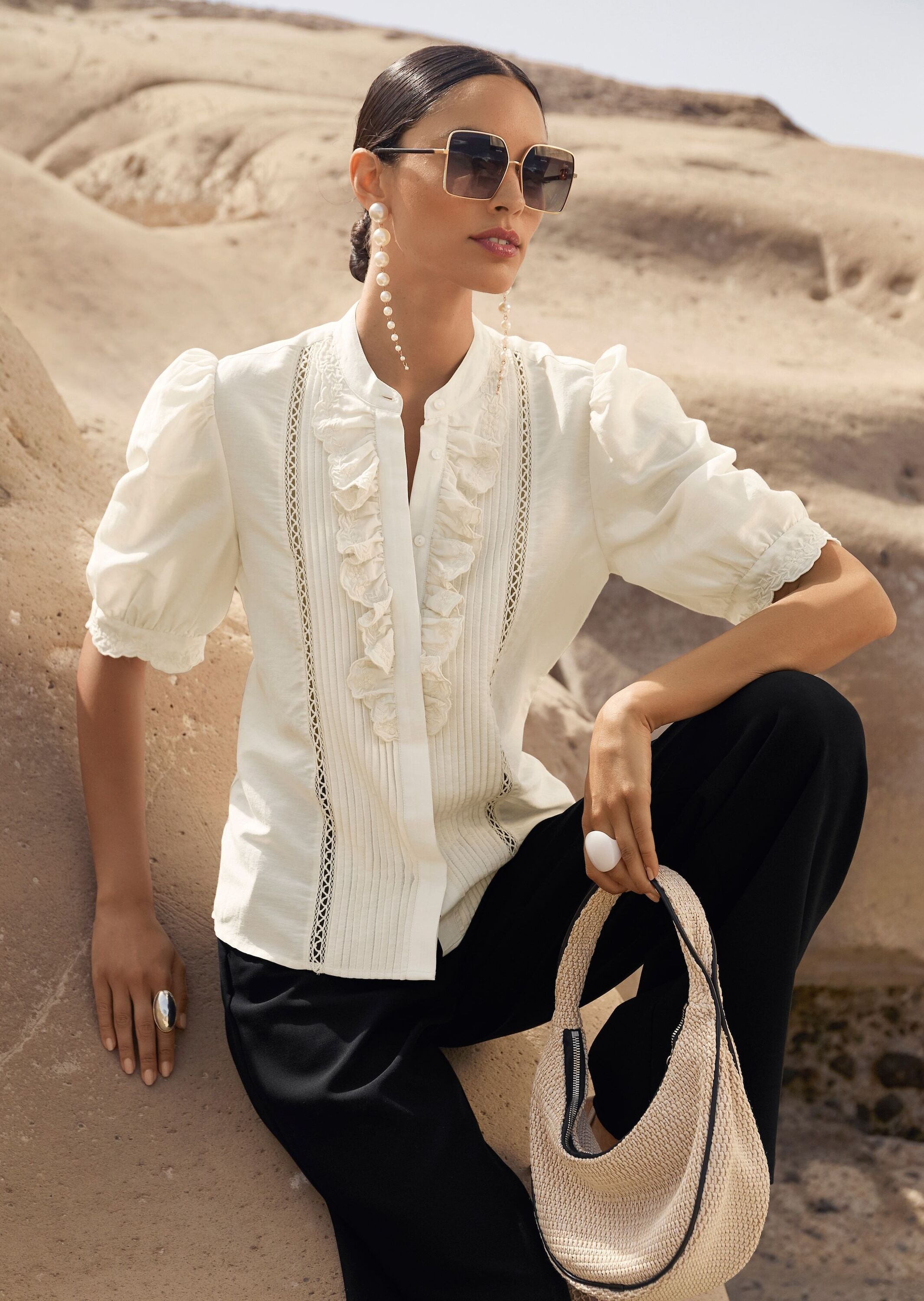 MADELEINE Kurzarmbluse »Rüschenbluse Blusenshirt mit Spitzendetails« Feine Spitzenbänder