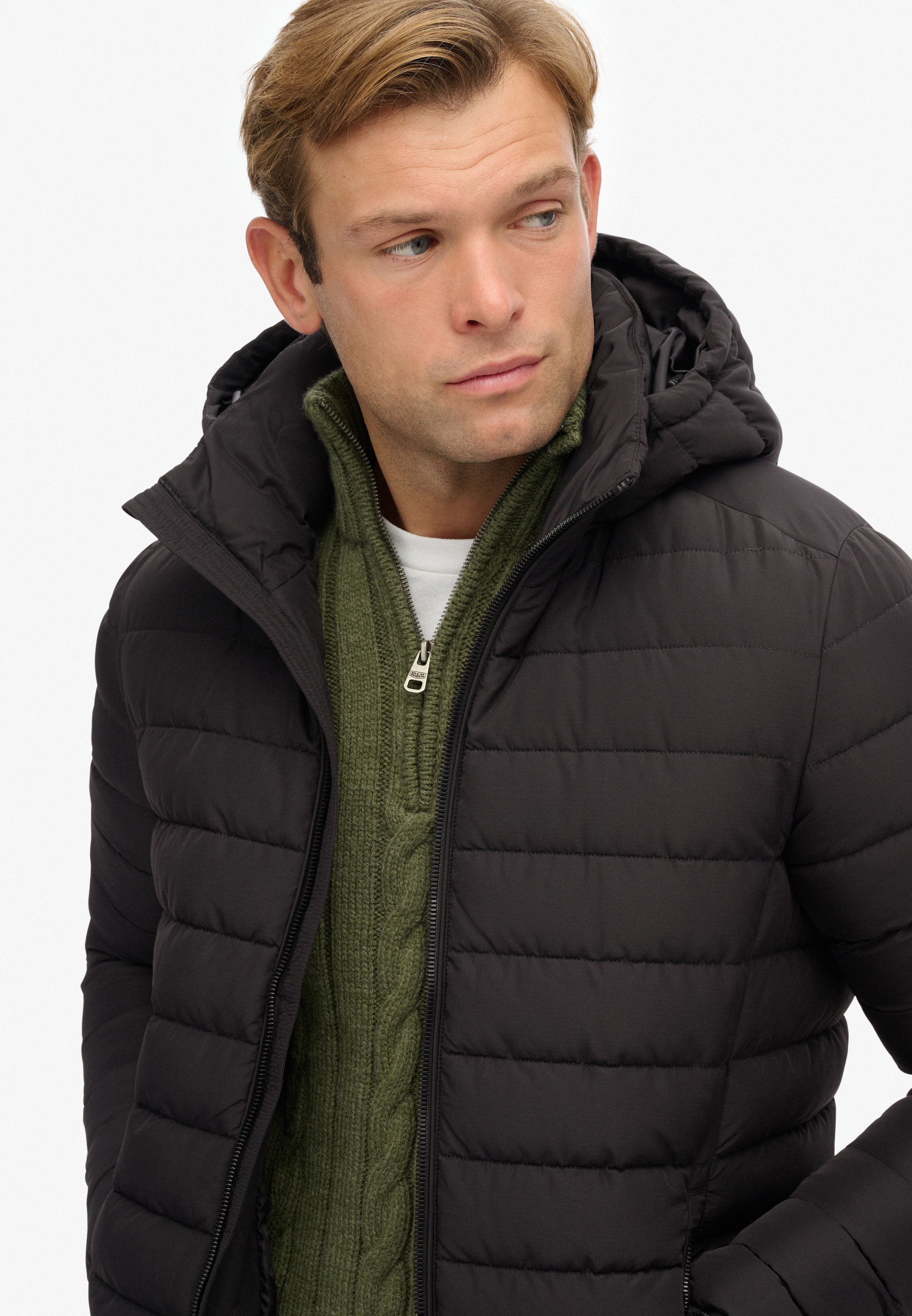 Superdry Steppjacke »HOODED FUJI PADDED JACKET« mit Kapuze Slim Fit, aus Polyester, mit Reißverschluss, pflegeleicht