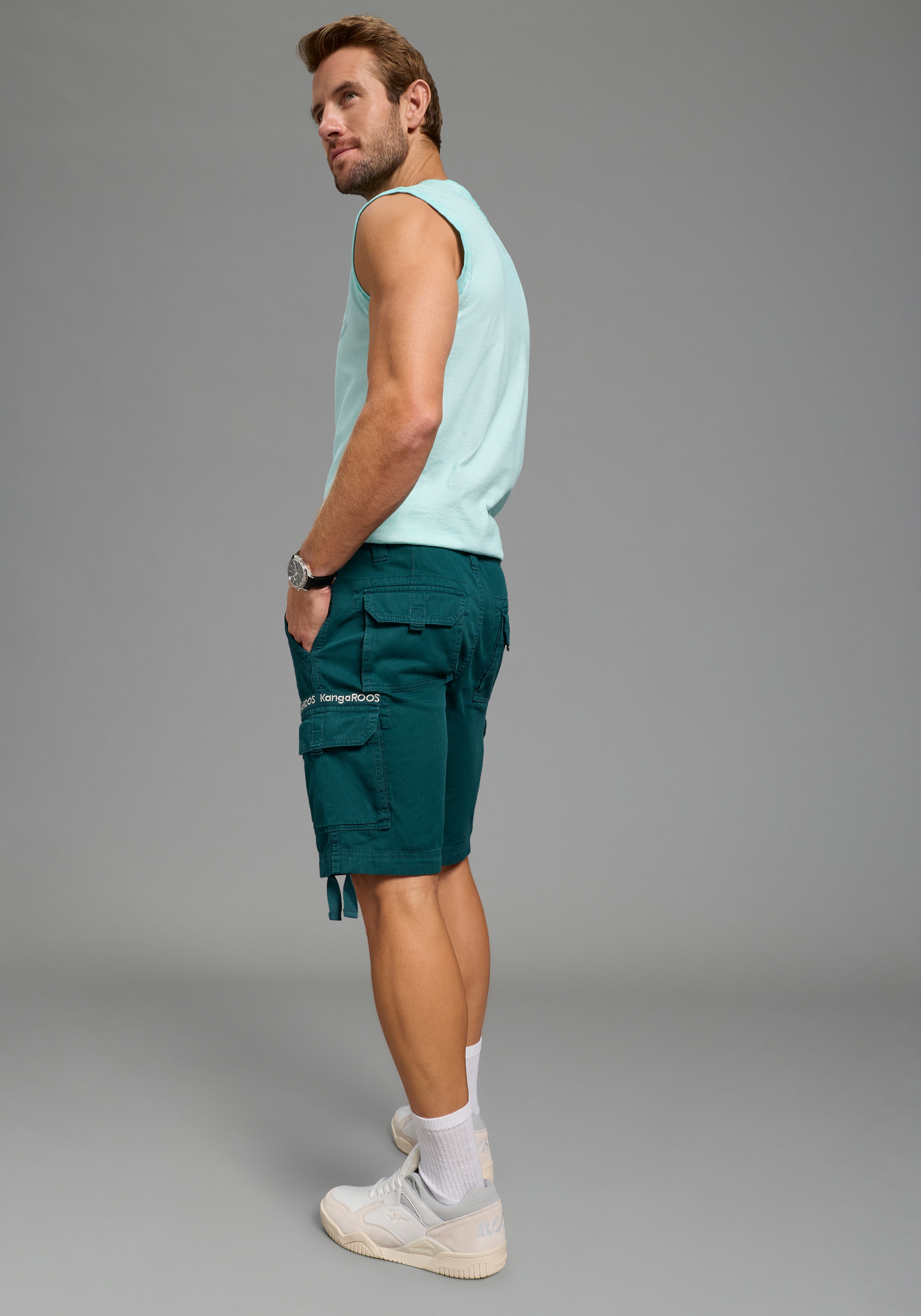 KangaROOS Cargoshorts  gerade geschnitten, mit Bindeband am Beinabschluss und Bund