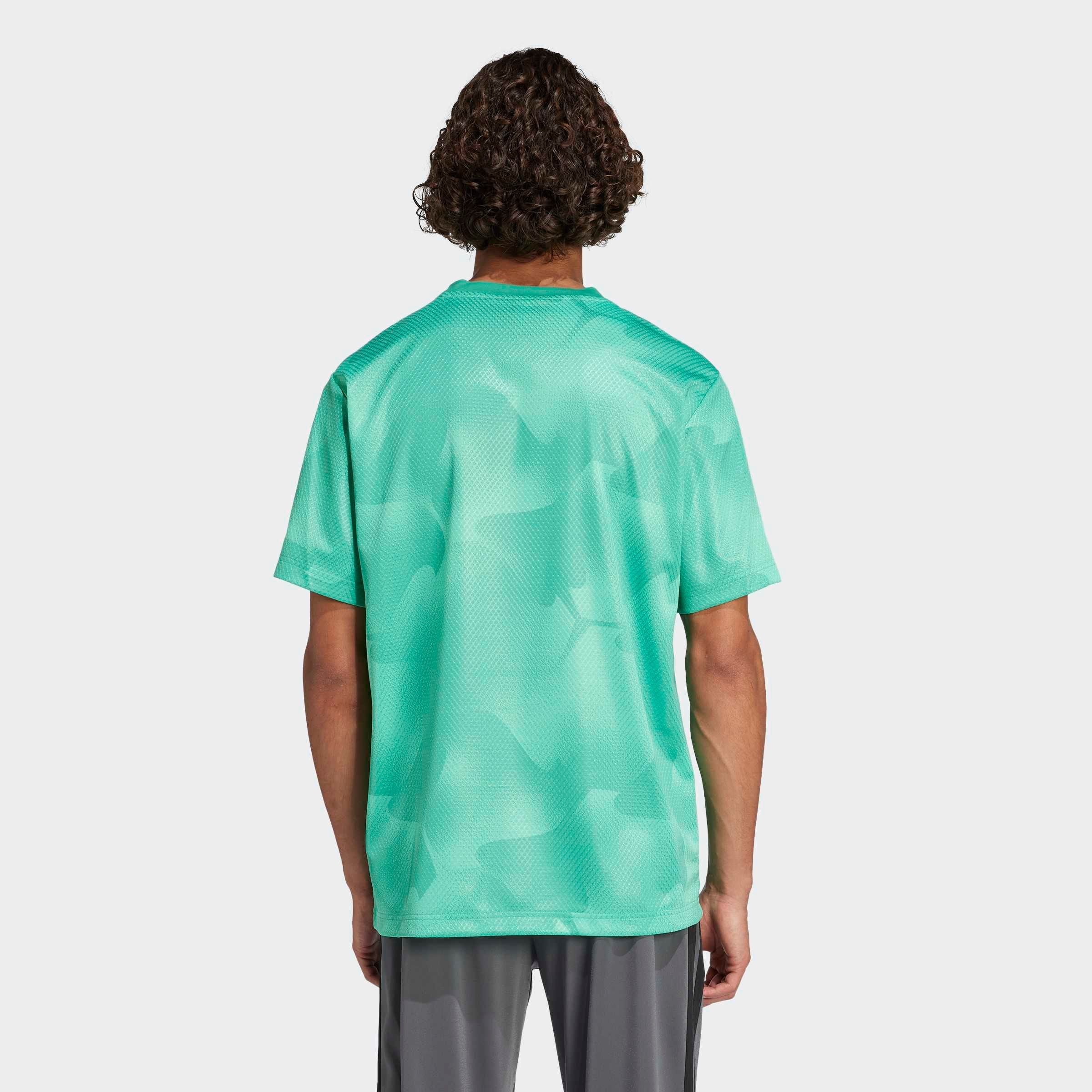 adidas Sportswear T-Shirt »HOUSE OF TIRO NATIONS PACK« sportlicher Schnitt, kurze Ärmel, mit Grafik und Allover-Print