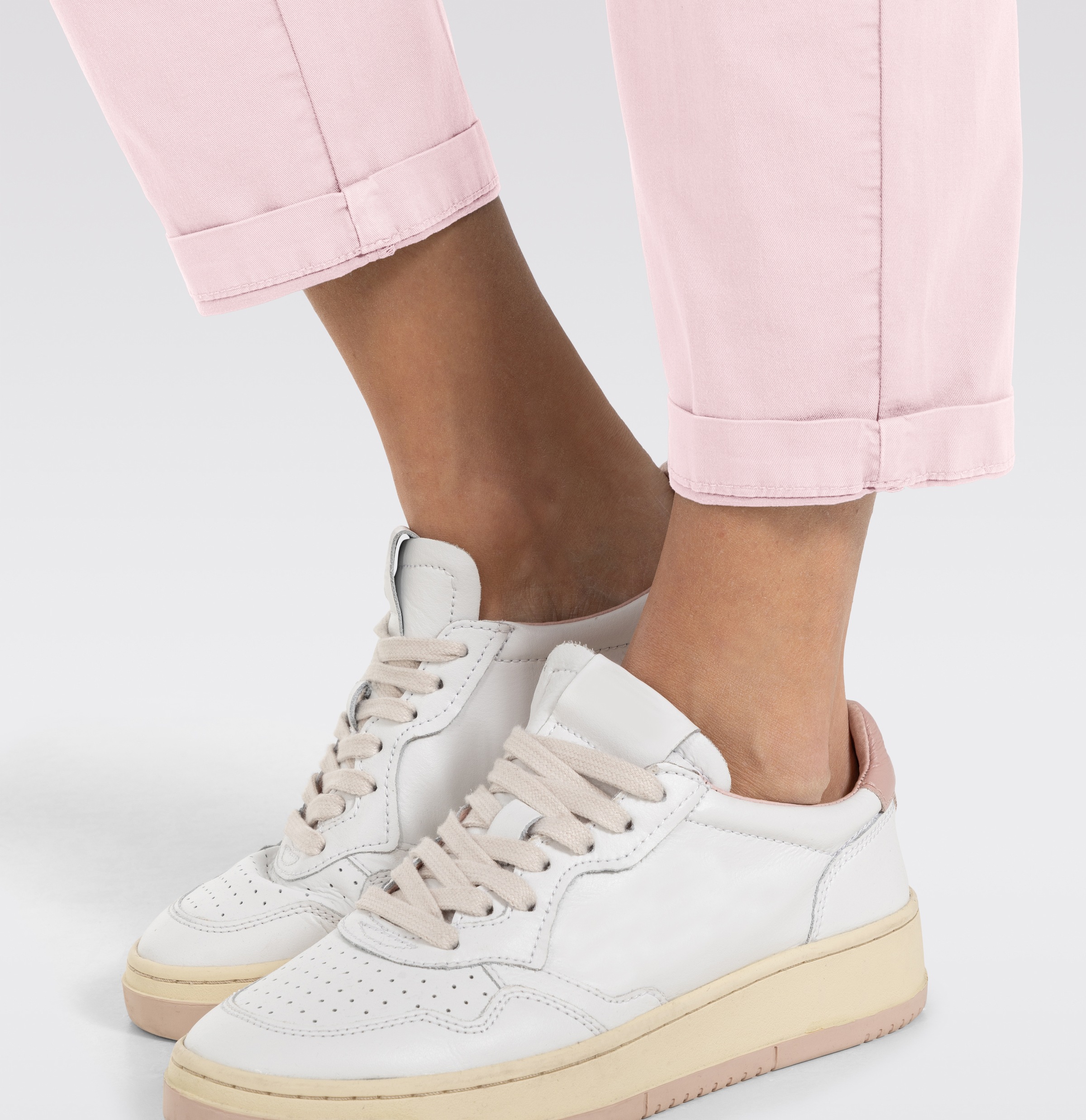MAC Chinohose »CHINO turn up«, mit dezentem Glanz, elegant und sportiv zugleich