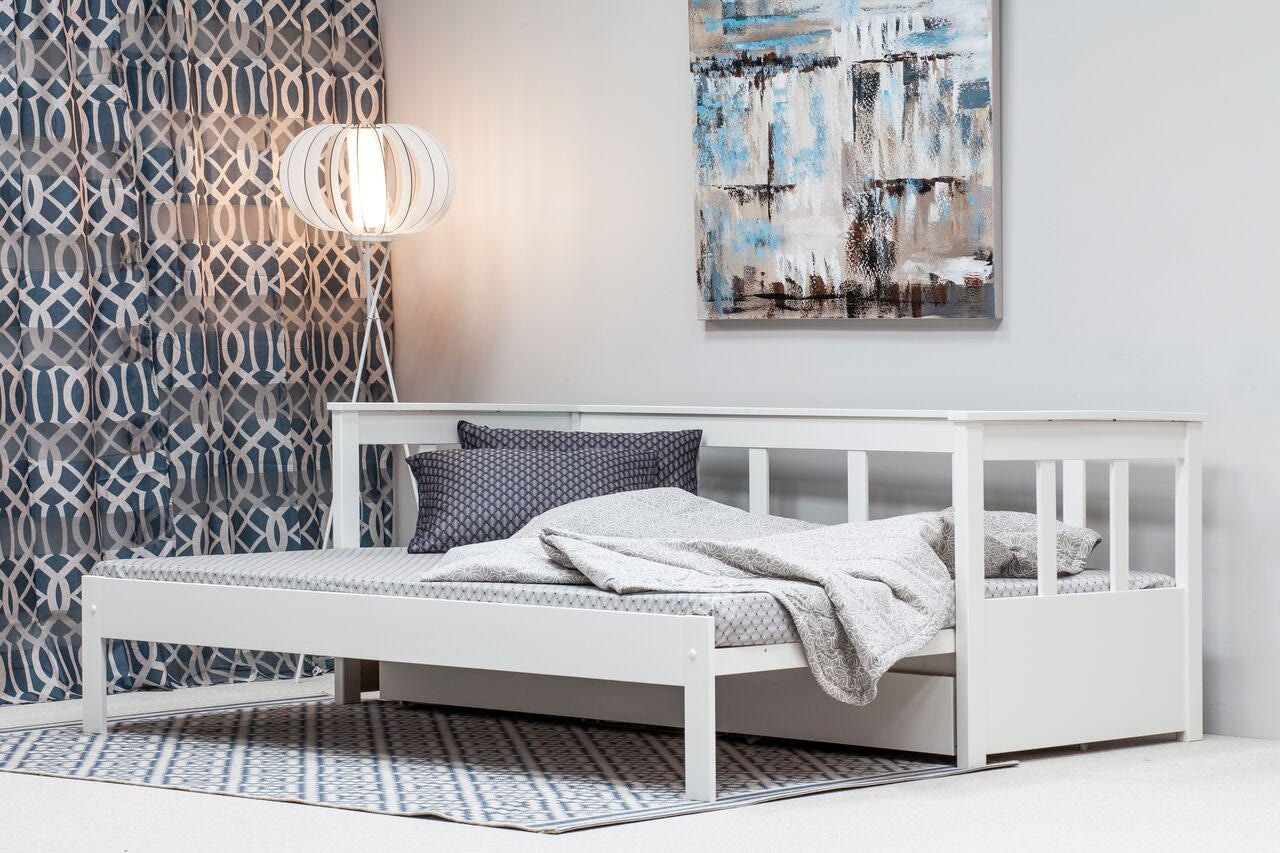 Home affaire Daybett »"AIRA" skandinavisches Design, ideal fürs Jugend- oder Gästezimmer«, Gästebett, mit ausziehbarer Liegefläche, zertifiziertes Massivholz