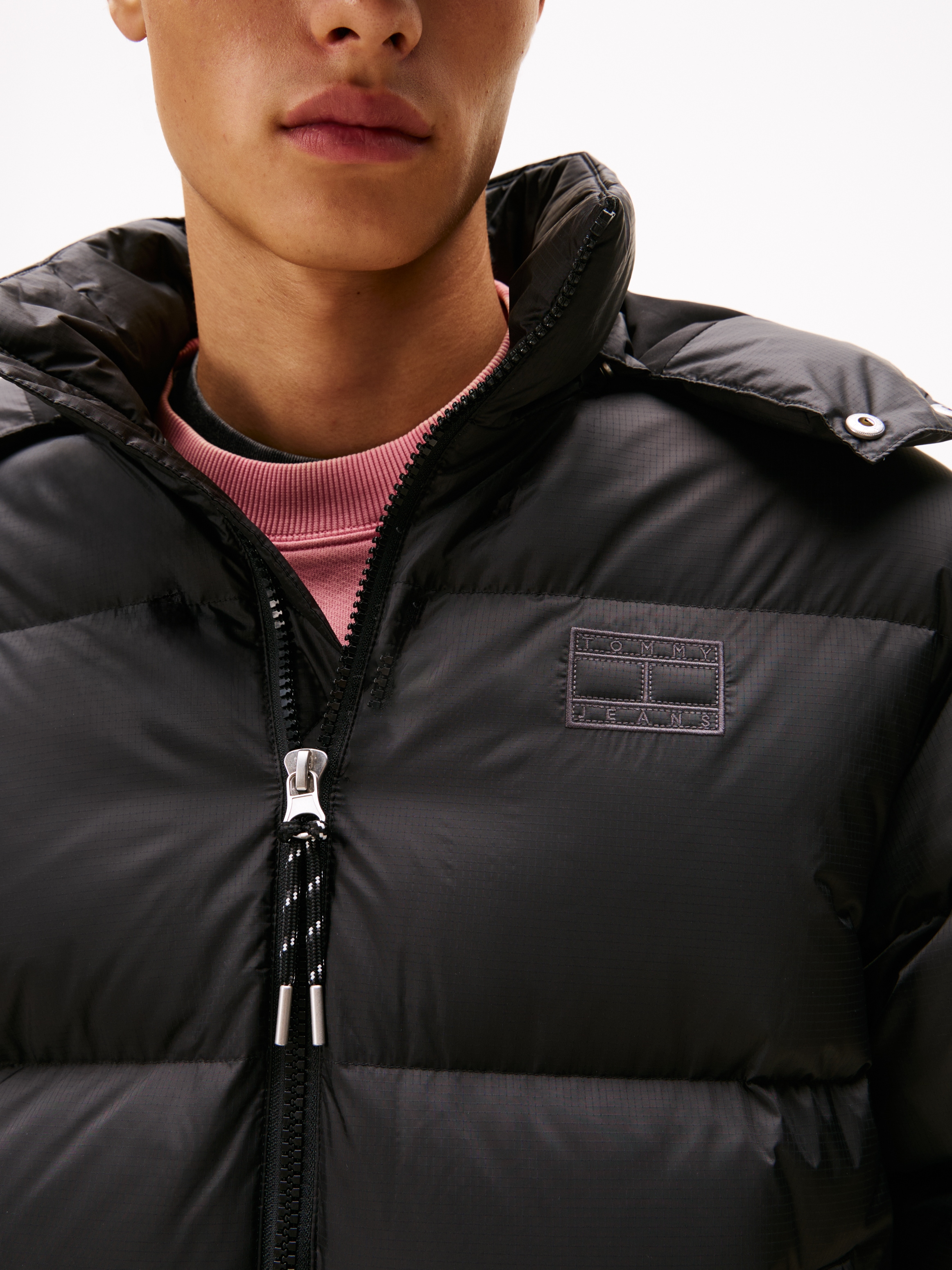 Tommy Jeans Steppjacke »ALASKA DOWN PUFFER«, mit Kapuze, Übergangsjacke Regular fit mit abnehmbarer Kapuze