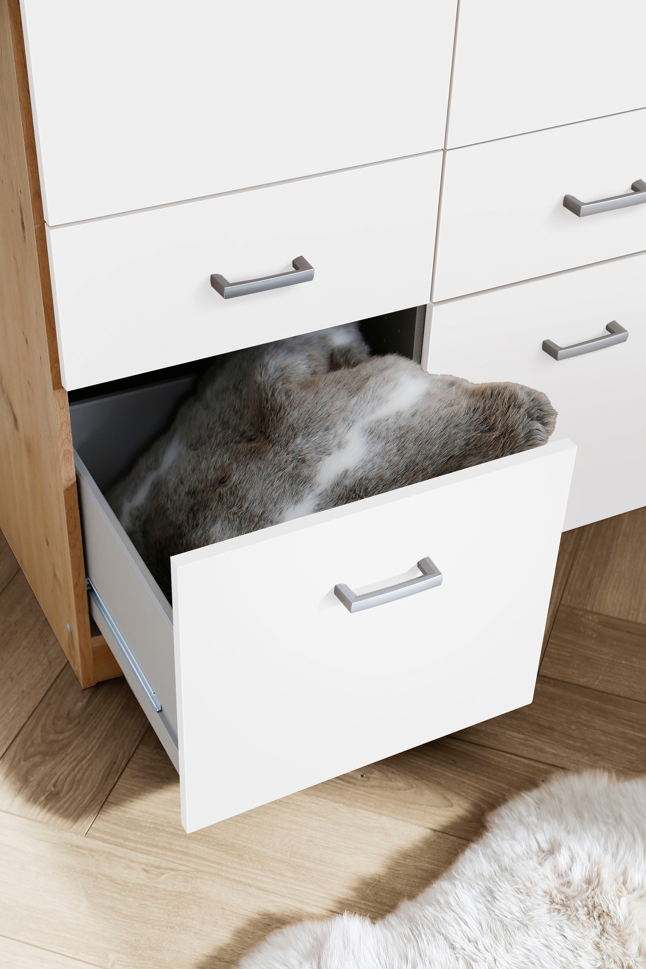 rauch Kleiderschrank »Kleiderschrank Schrank Garderobe deckenhoher Schrank BREMEN«, in vielen Farben und Ausführungen MADE IN GERMANY