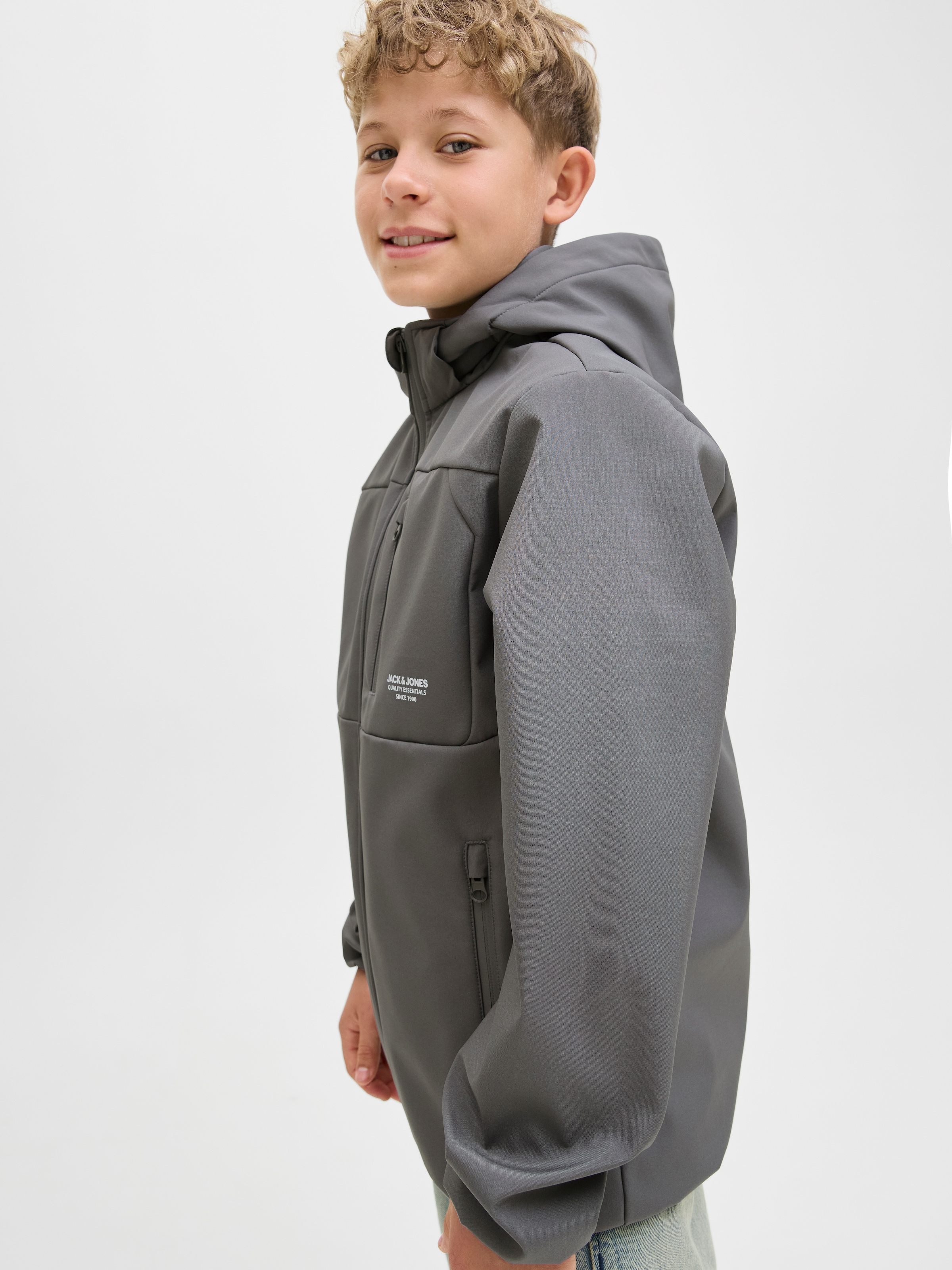 Jack & Jones Junior Softshelljacke »JJTHEO wasserabweisend und pflegeleicht für Alltag«, mit Kapuze, unifarben, modisch, regular fit, Web, Kapuze