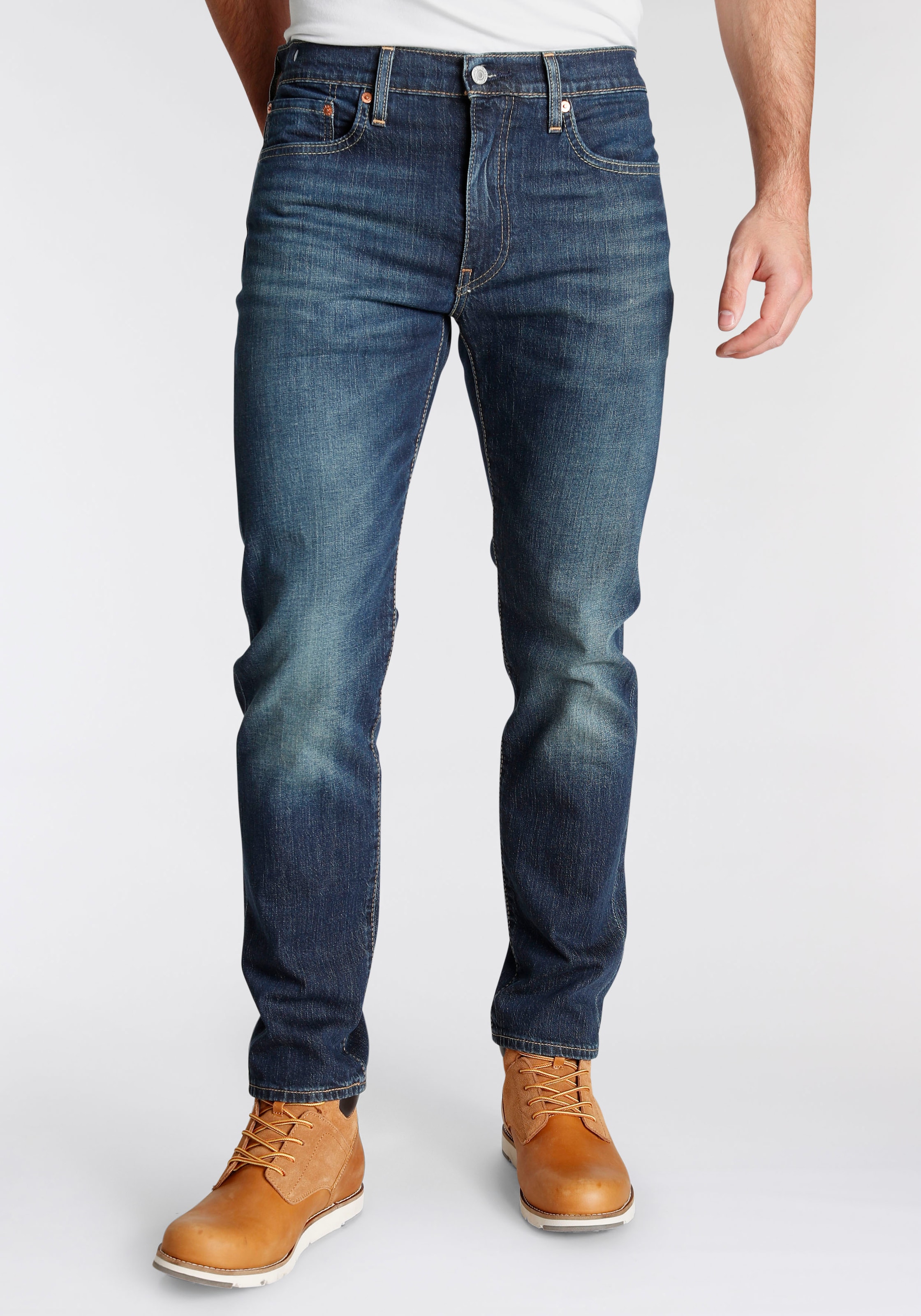 Levi's® Tapered-fit-Jeans »502 TAPER«, in elegantem, modernem Stil